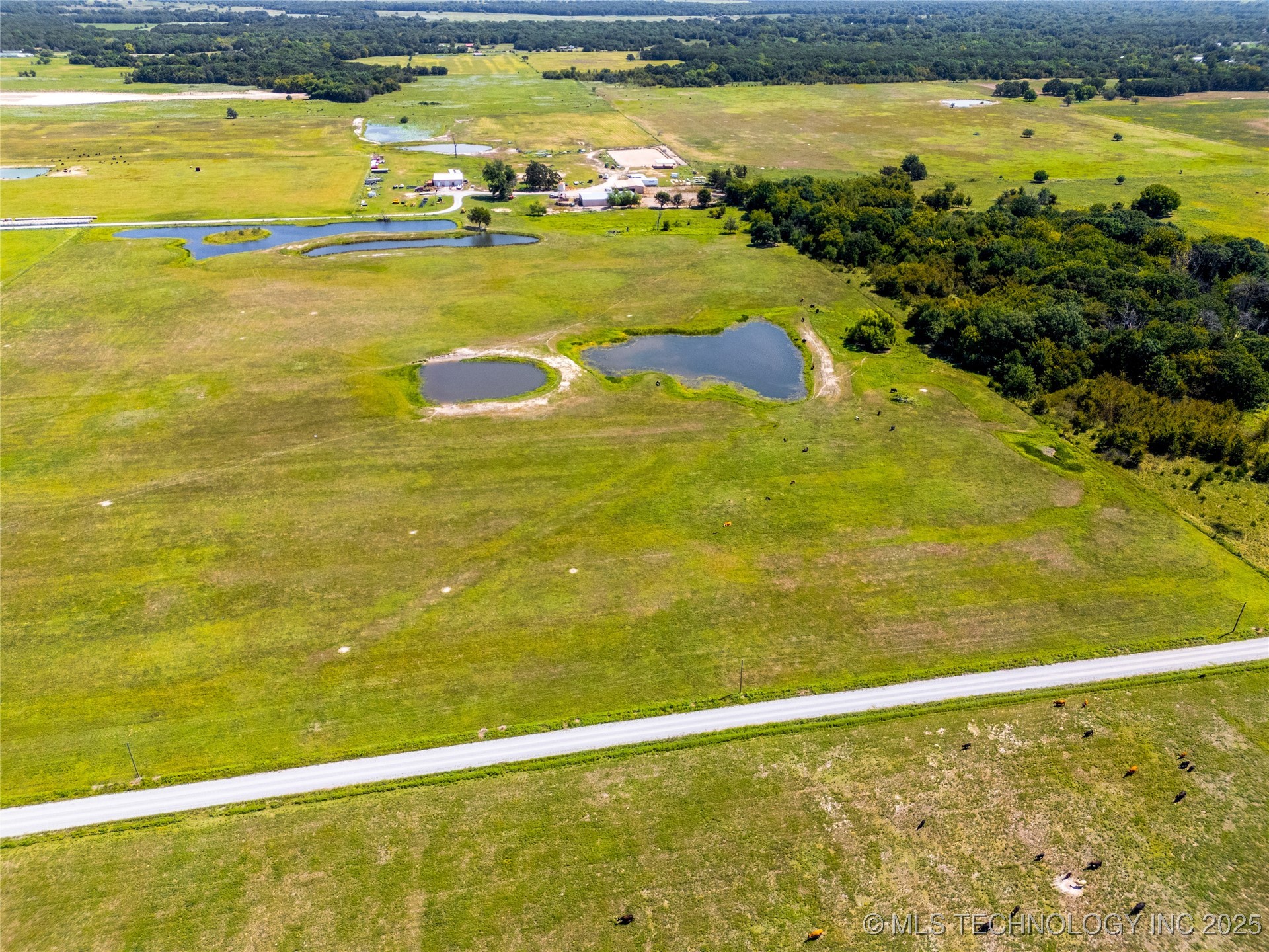 8 Wild Rose Road Property Photo 4