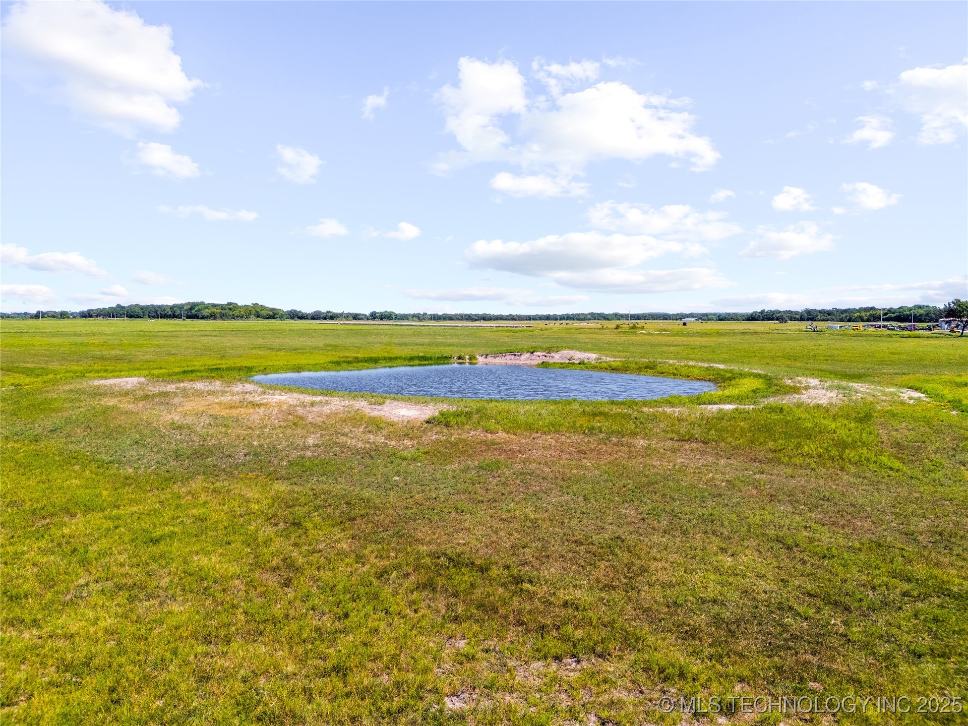 8 Wild Rose Road Property Photo 5