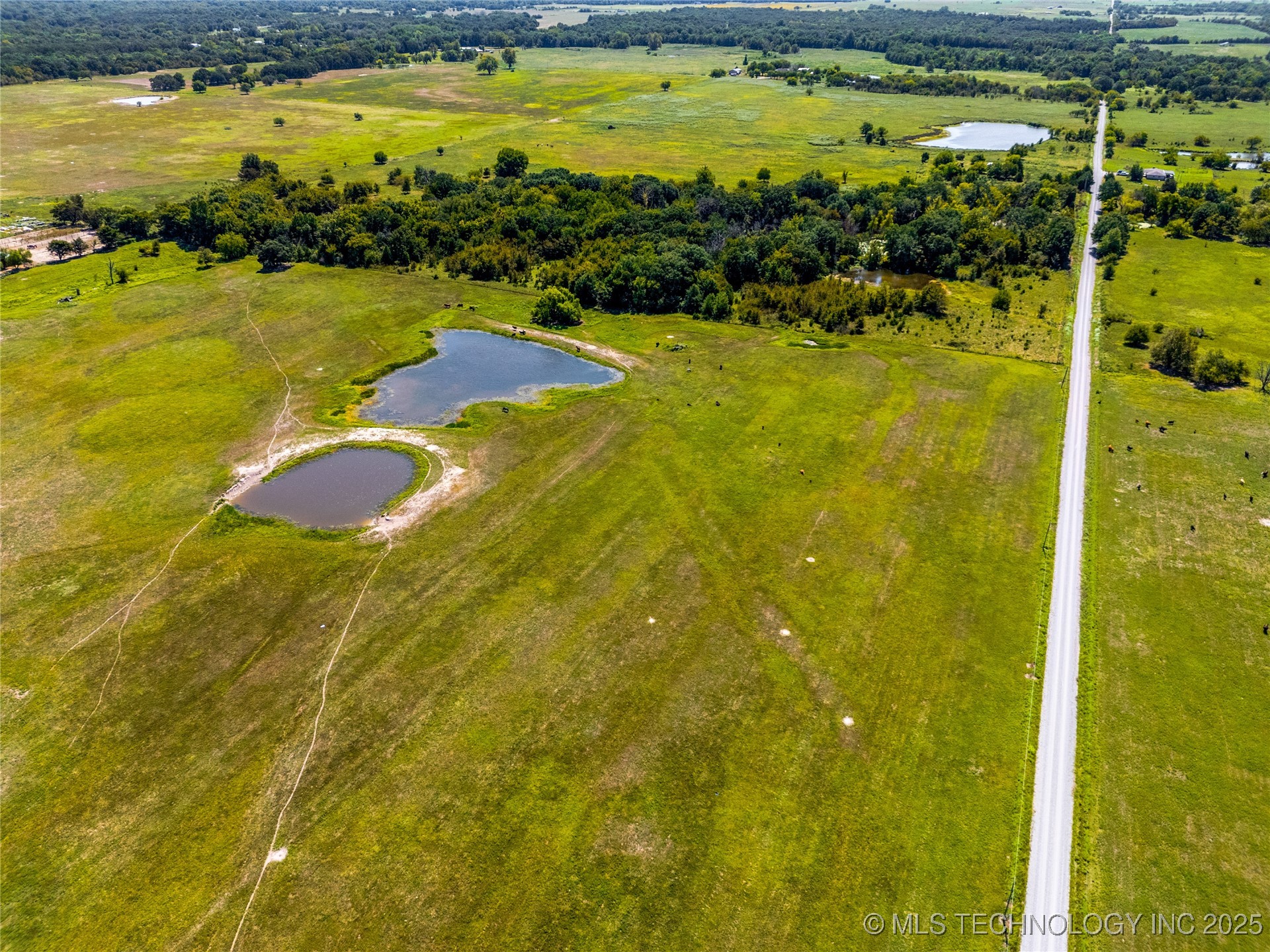 8 Wild Rose Road Property Photo 7