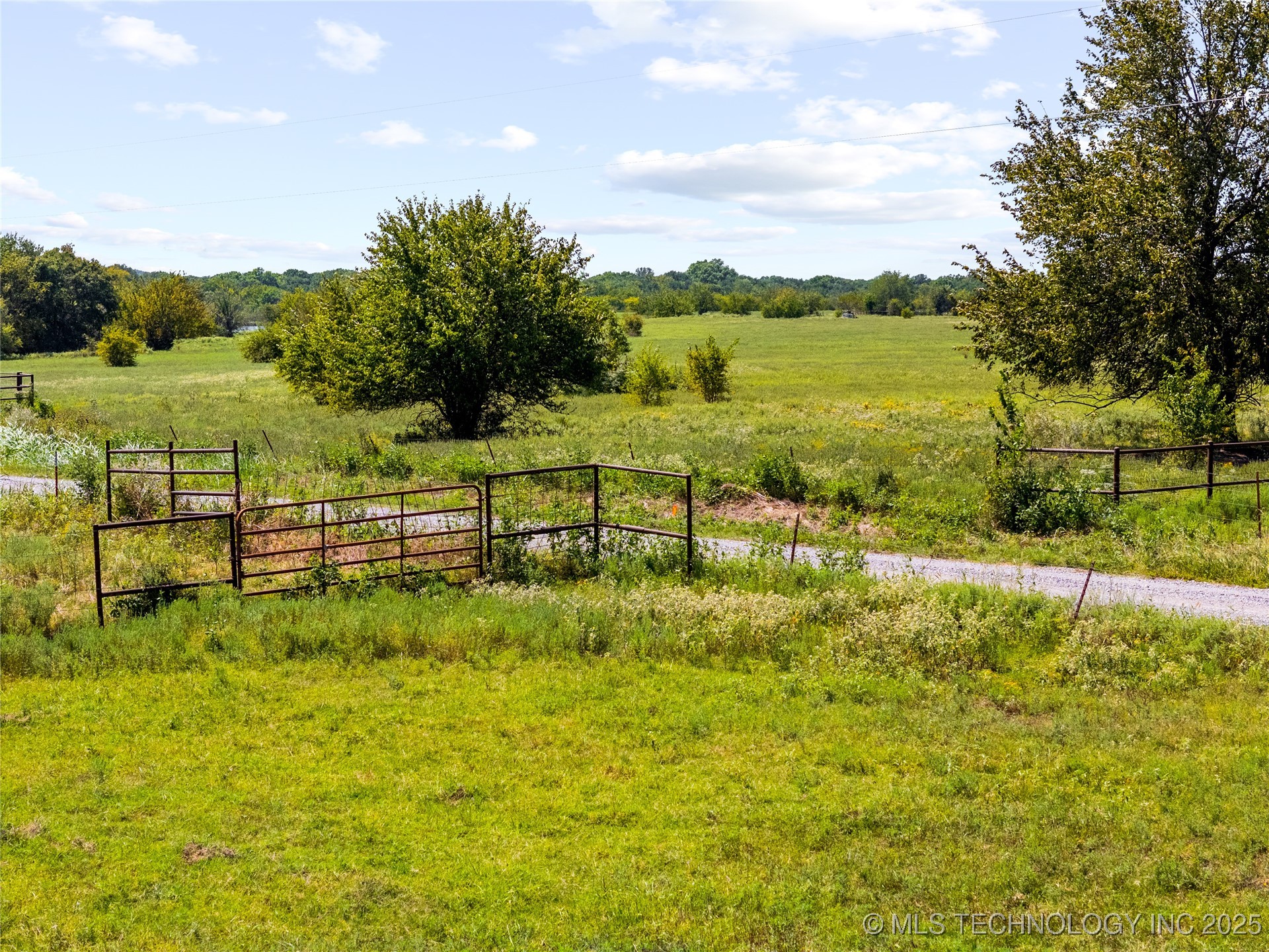 8 Wild Rose Road Property Photo 18