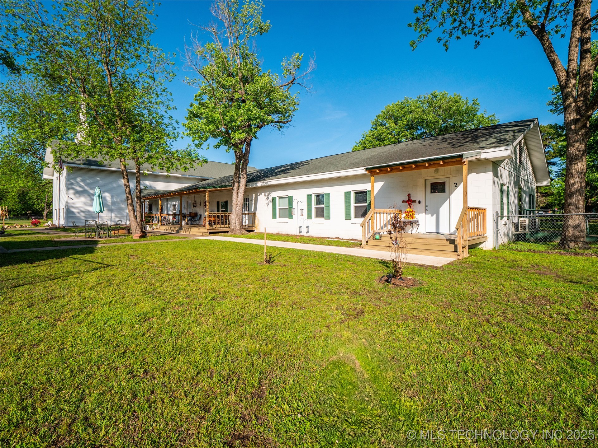 301 S 11th Street Property Photo 3