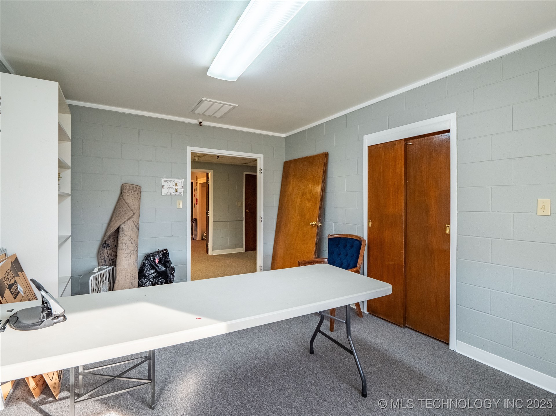 301 S 11th Street Property Photo 28