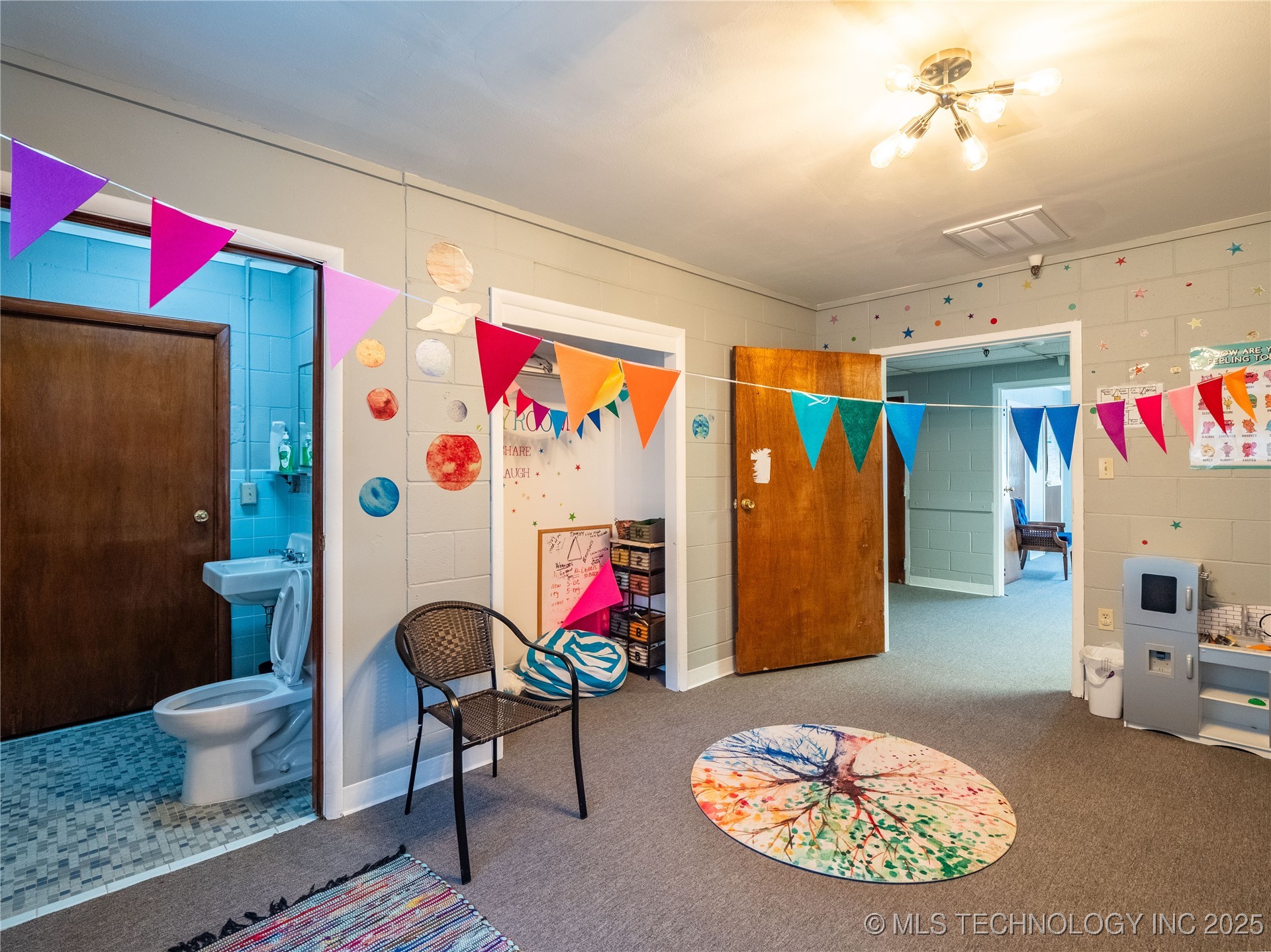 301 S 11th Street Property Photo 30