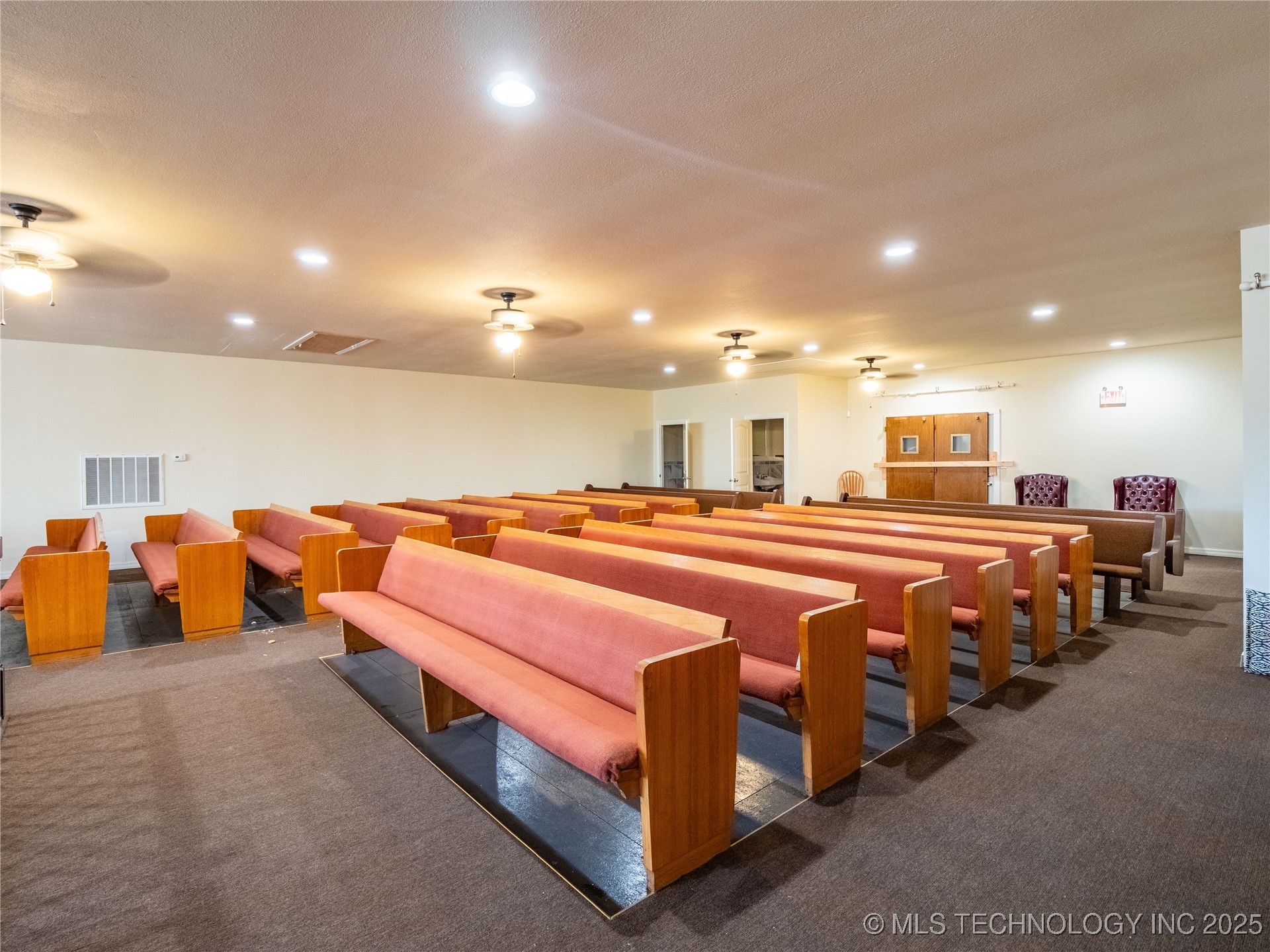 301 S 11th Street Property Photo 38