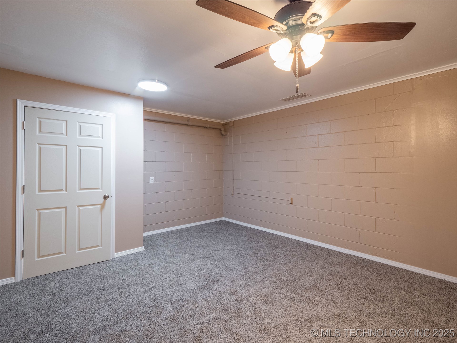 301 S 11th Street Property Photo 63