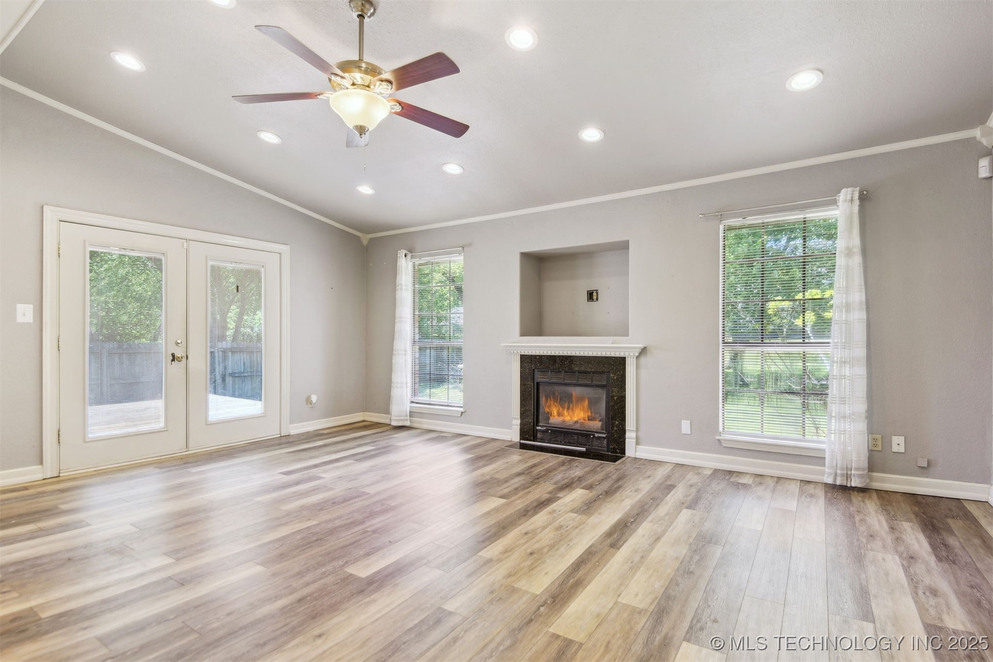 4900 S Juniper Avenue E Property Photo 9