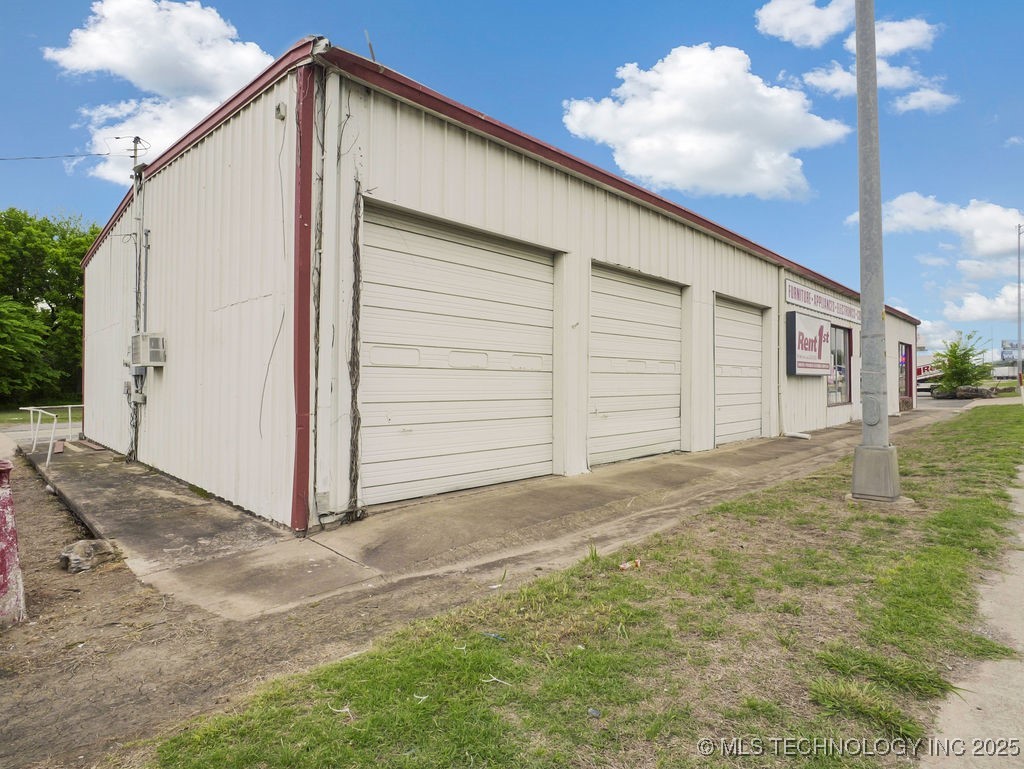 894 S Mississippi Property Photo 5