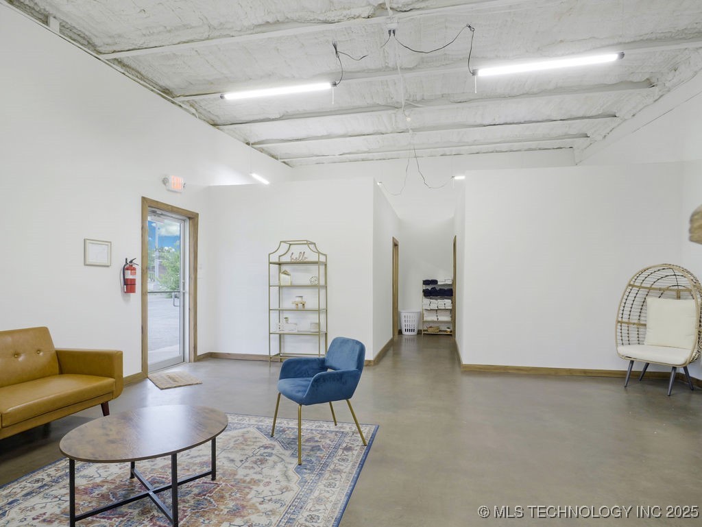 894 S Mississippi Property Photo 6