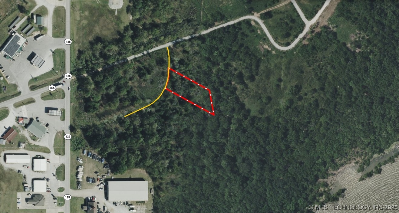 39 Hwy 125 Property Photo 2