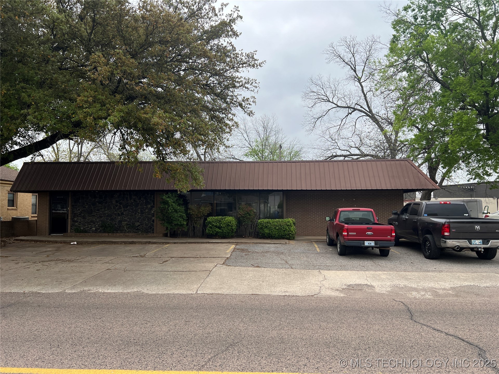 322 3rd Property Photo 2