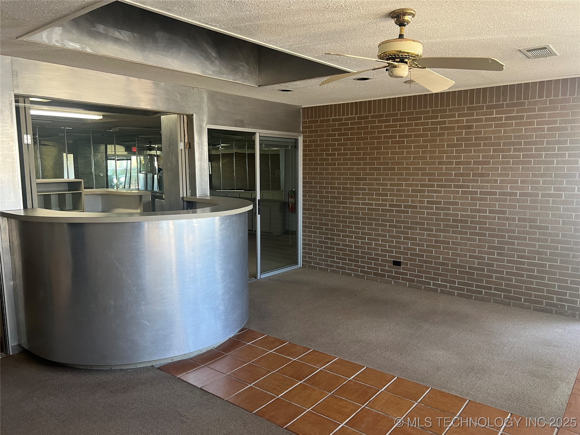 322 3rd Property Photo 4