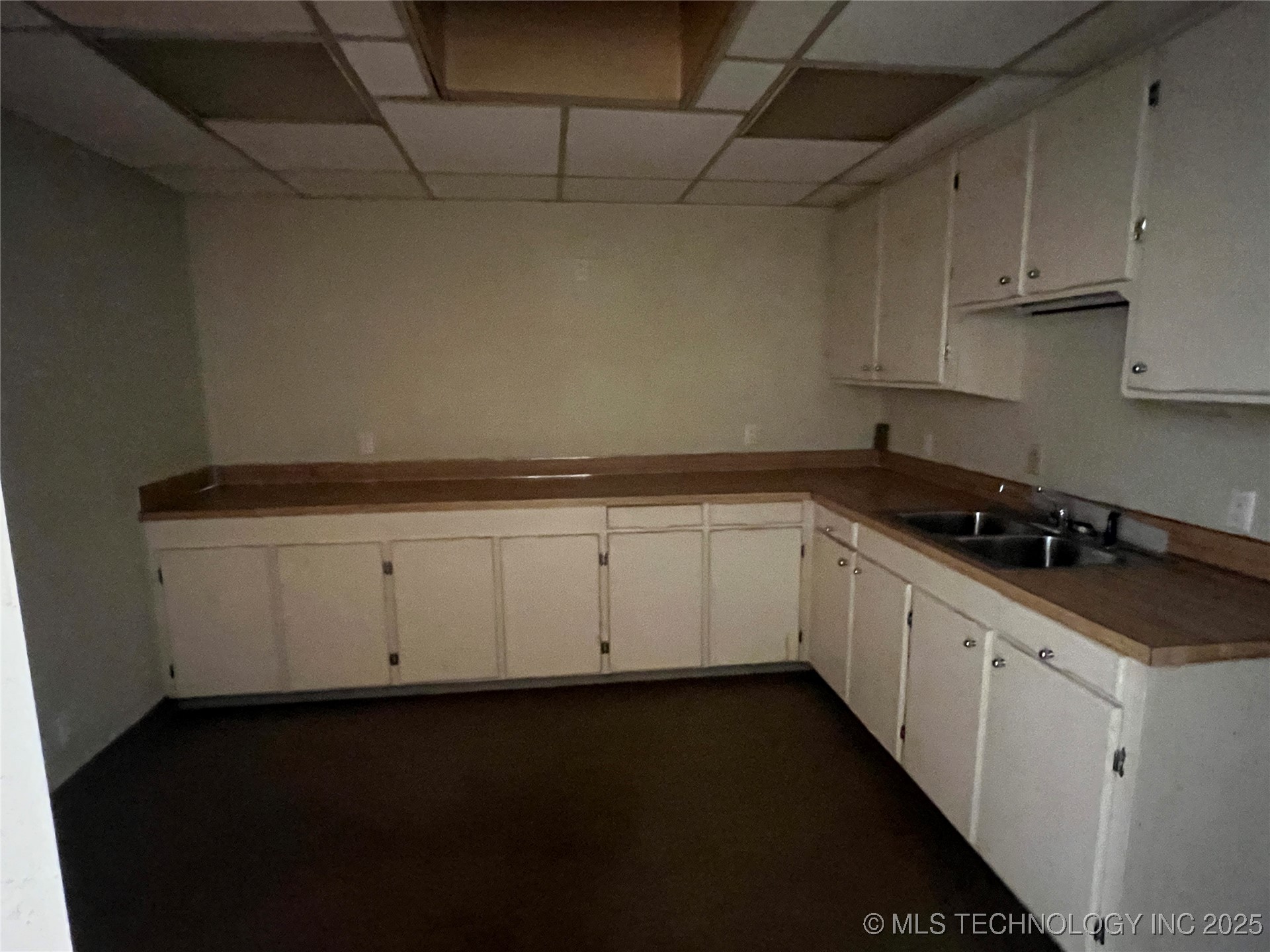 322 3rd Property Photo 10