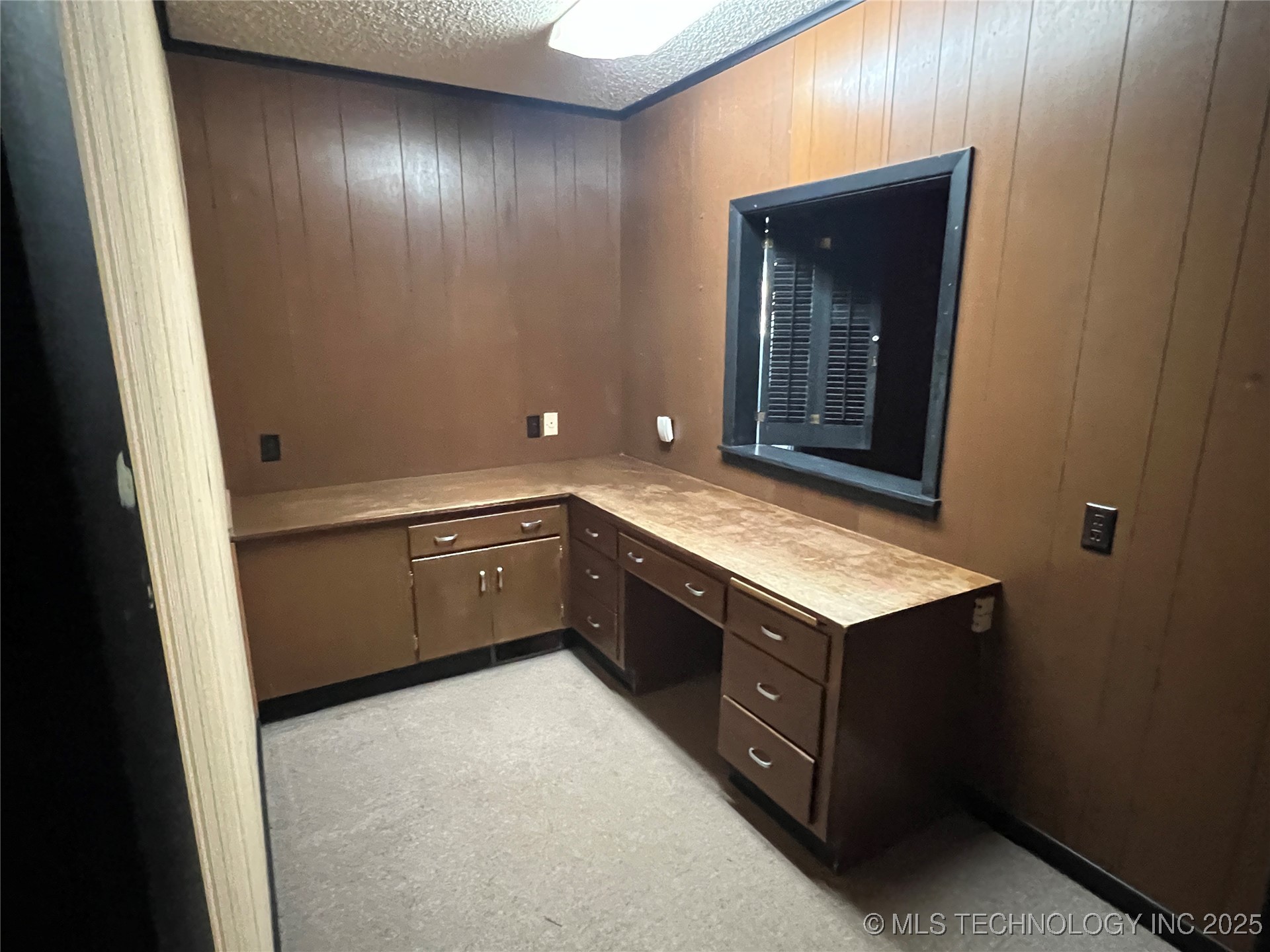 322 3rd Property Photo 14