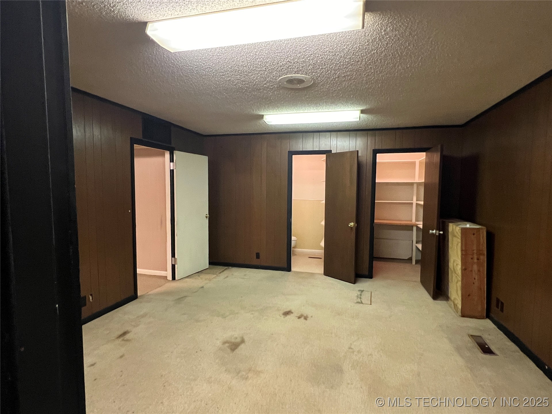 322 3rd Property Photo 18