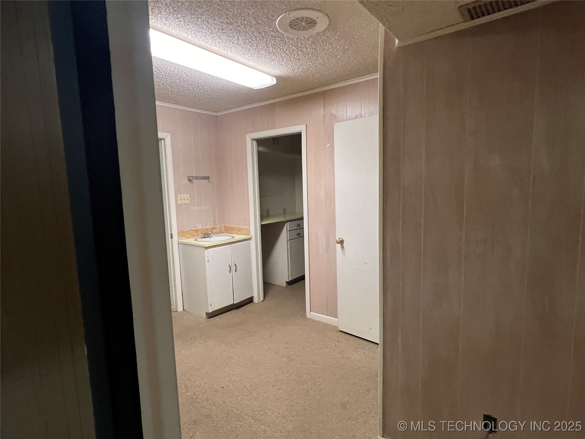 322 3rd Property Photo 19