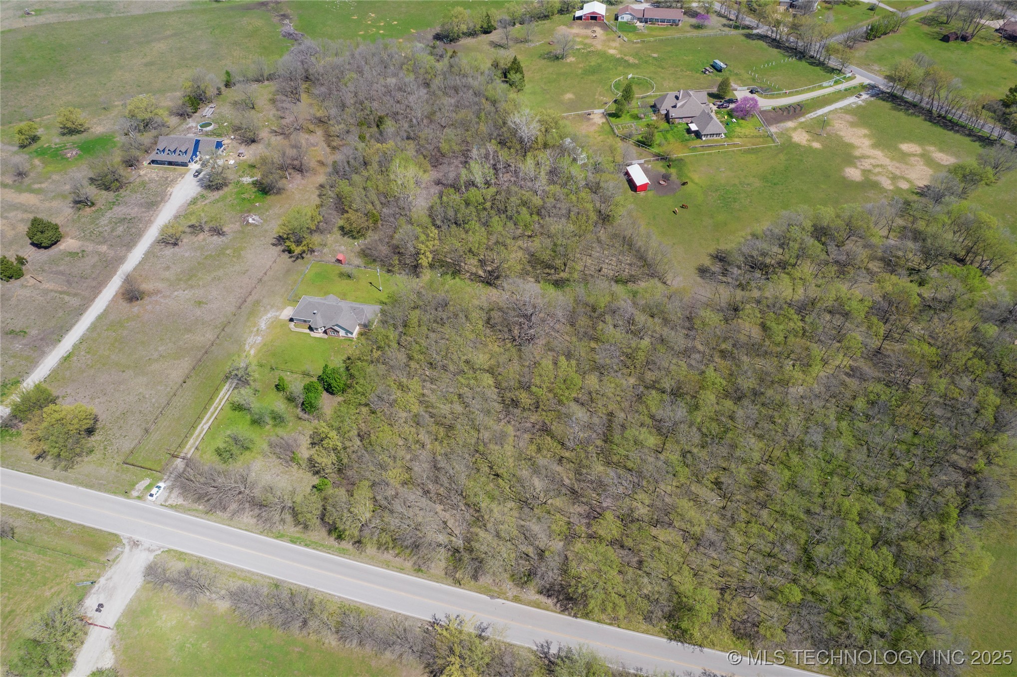 6025 E Hwy 20 Property Photo 6