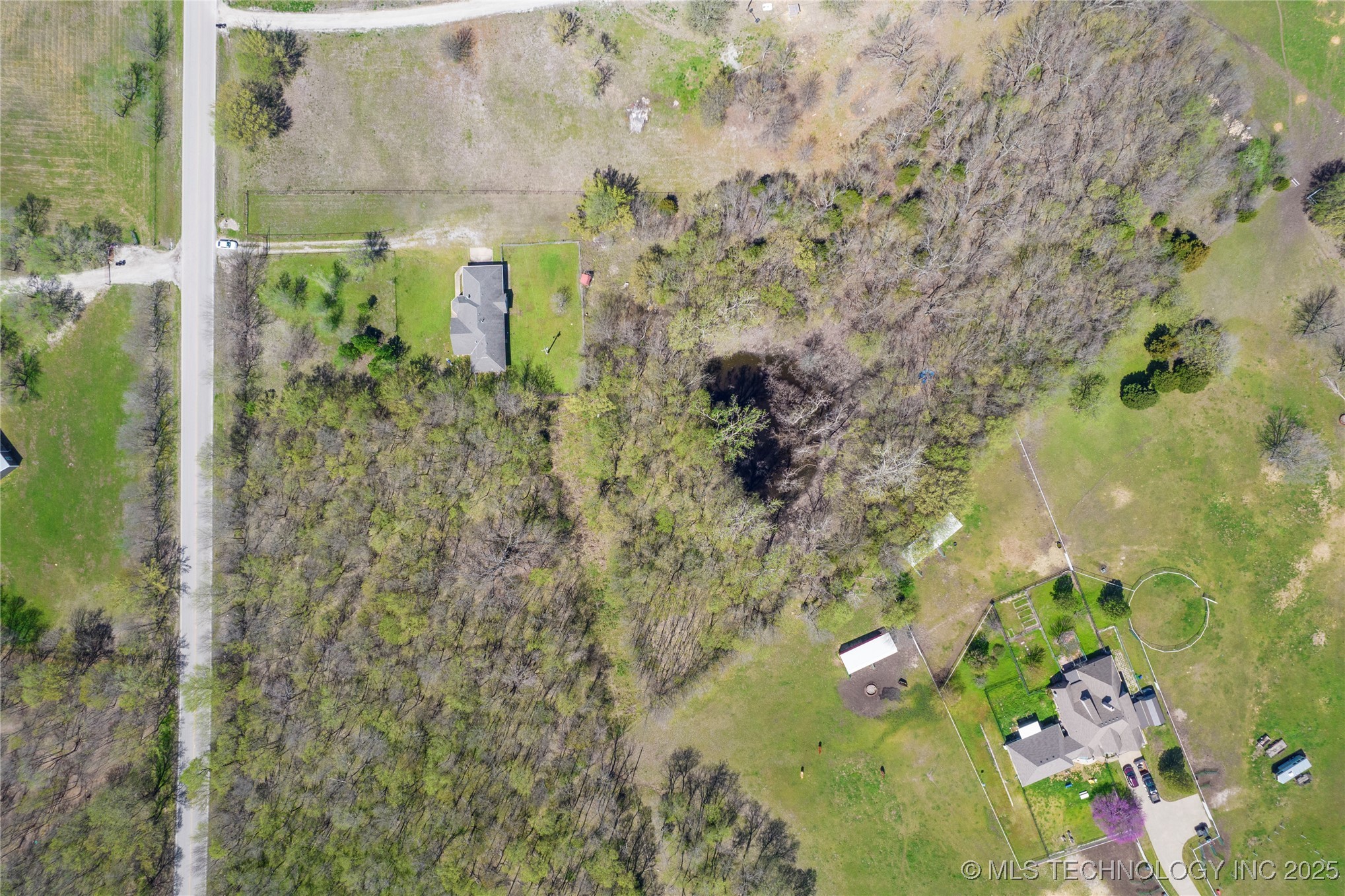 6025 E Hwy 20 Property Photo 10