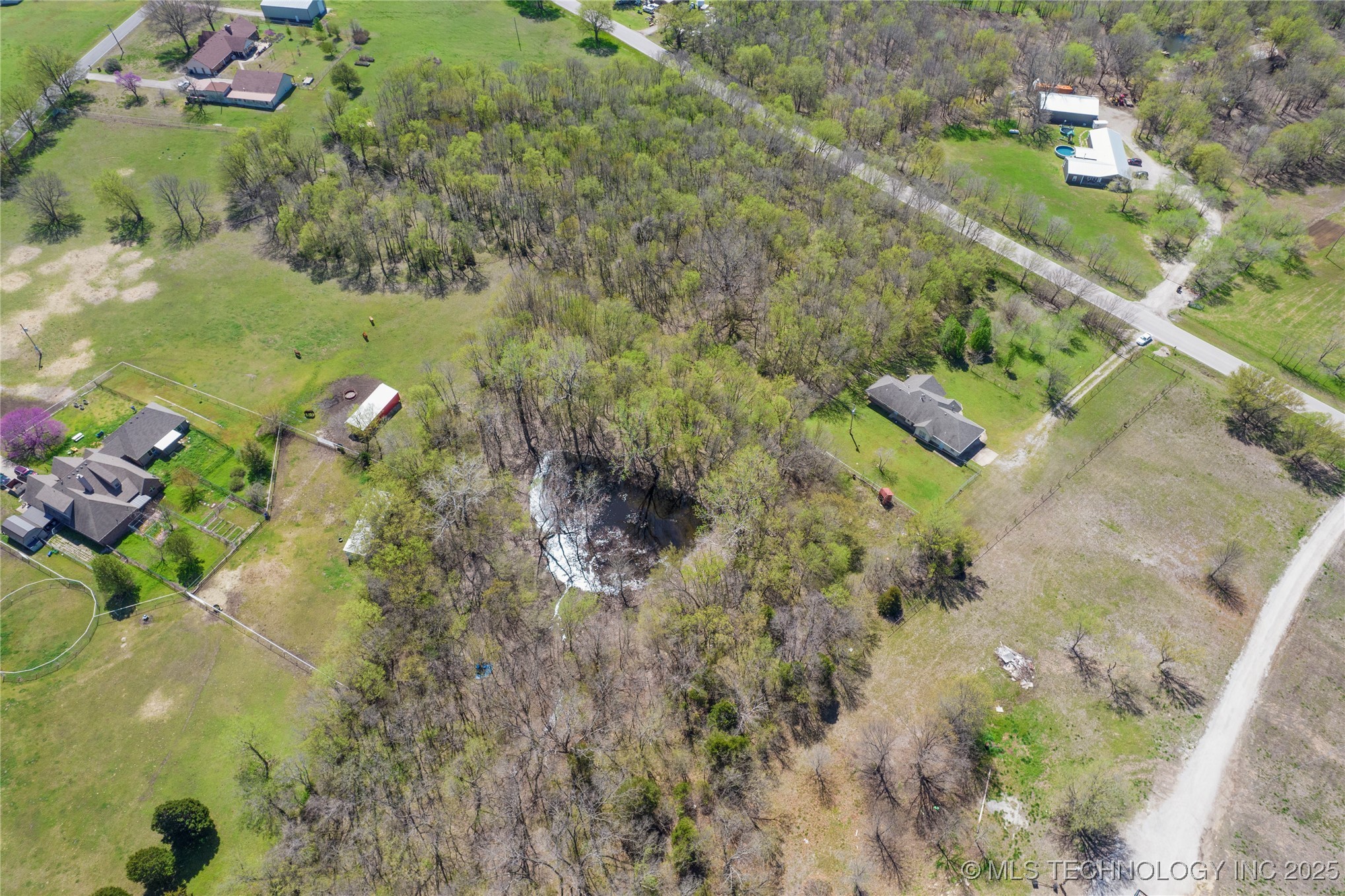 6025 E Hwy 20 Property Photo 12