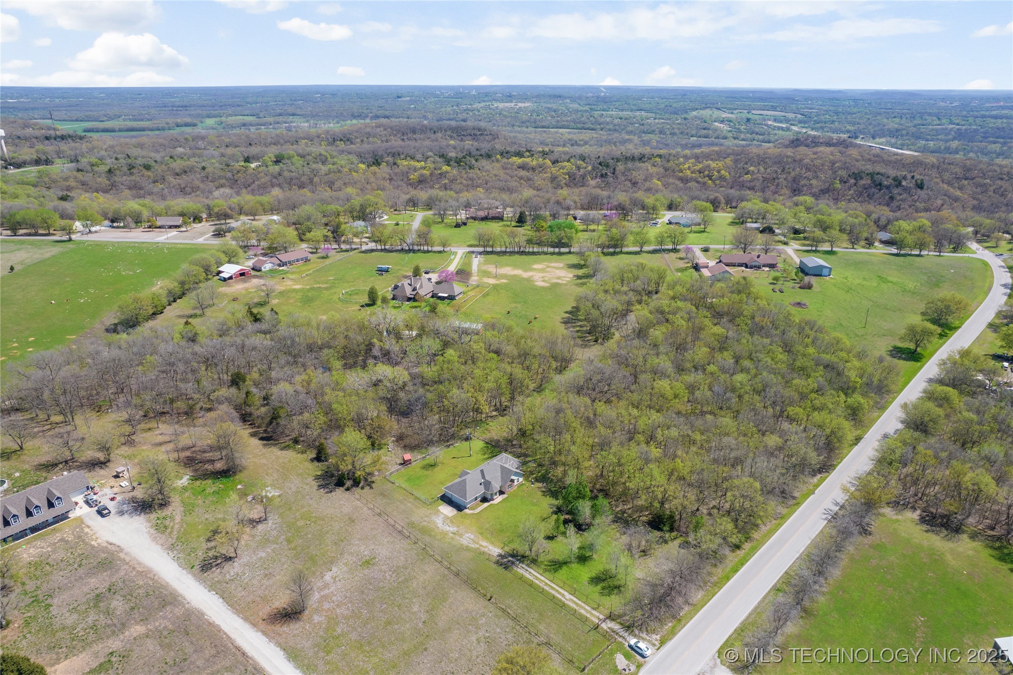 6025 E Hwy 20 Property Photo 14