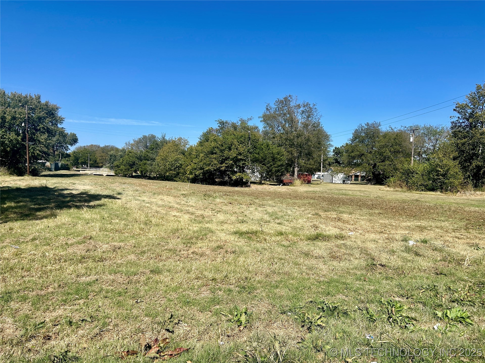 E Ash Street Property Photo 10