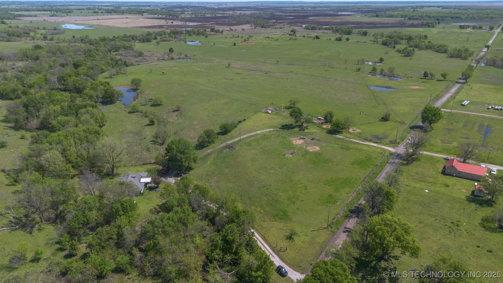 E 230 Road Property Photo 2