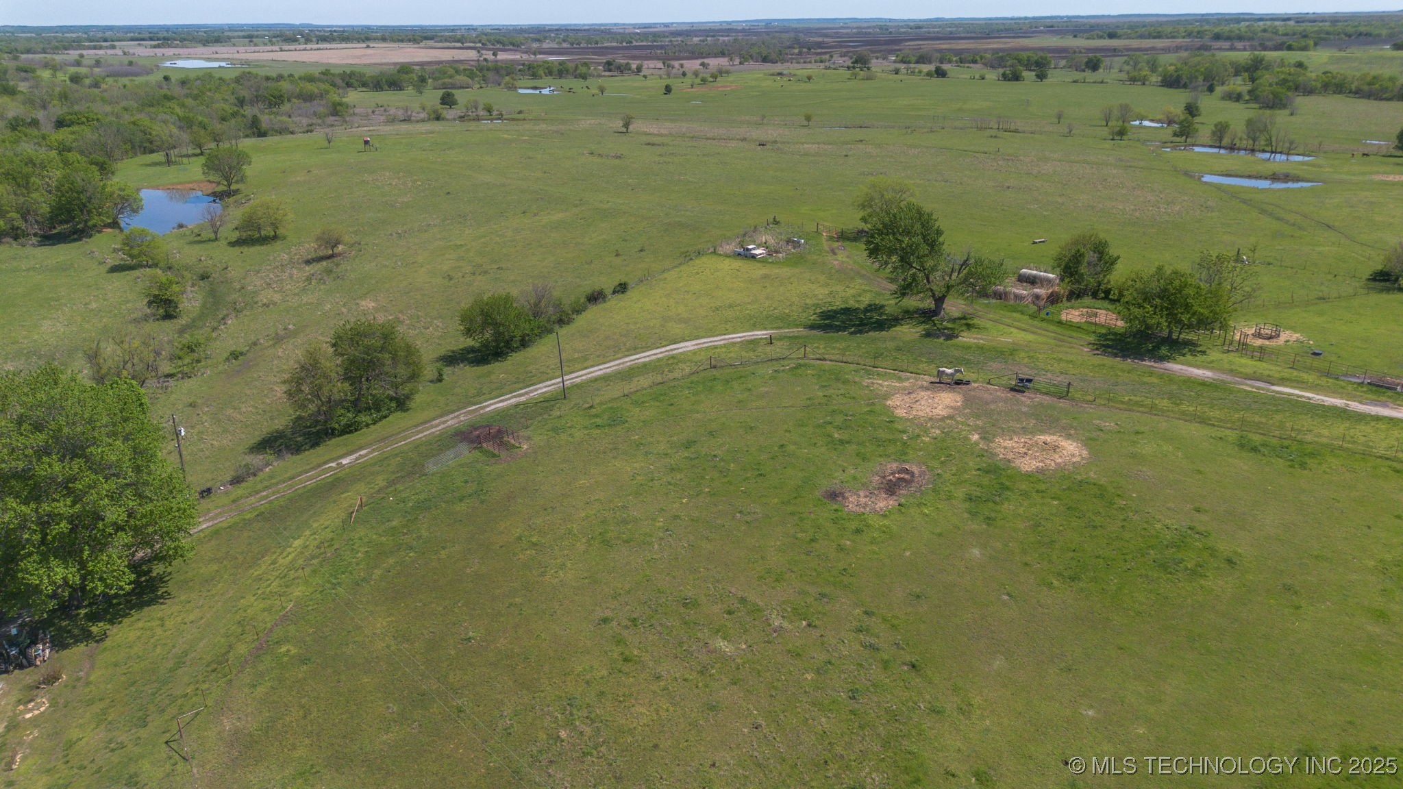 E 230 Road Property Photo 3