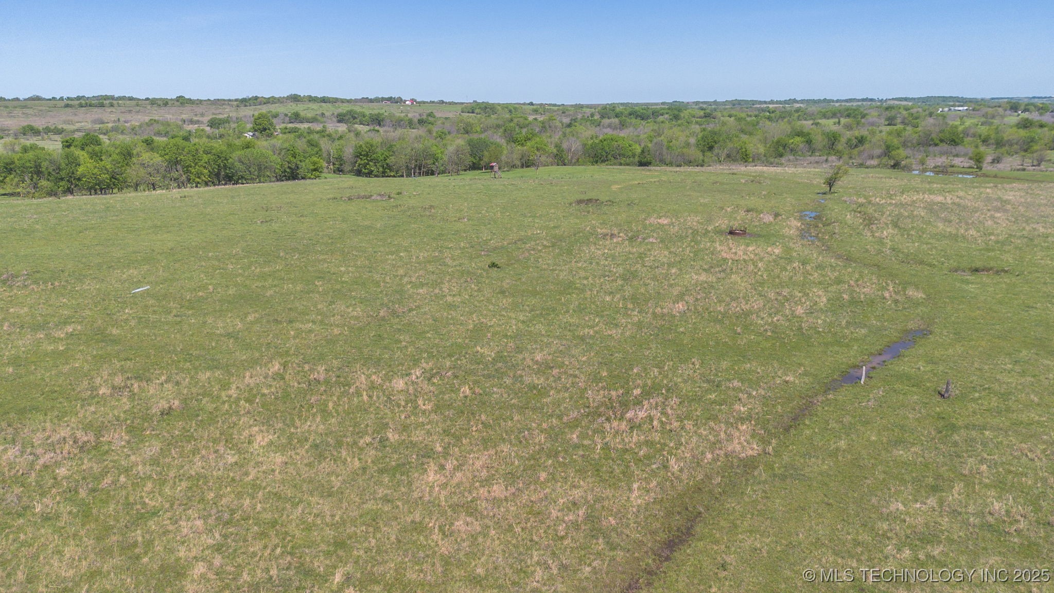 E 230 Road Property Photo 8