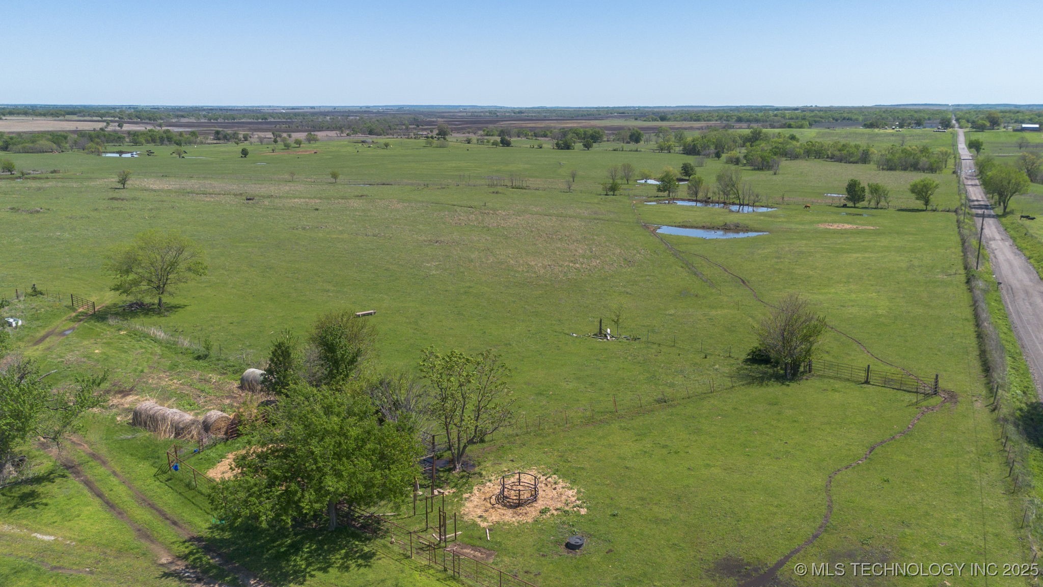 E 230 Road Property Photo 10