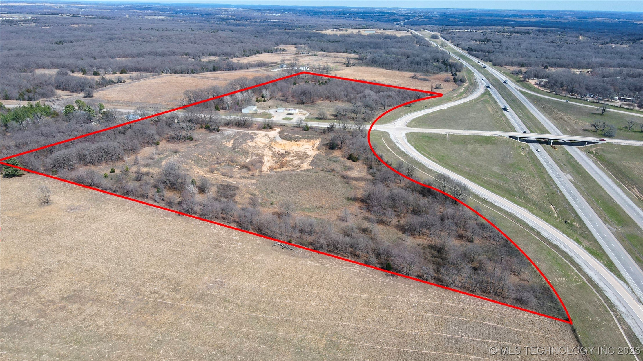 115156 Highway 48 Property Photo 8