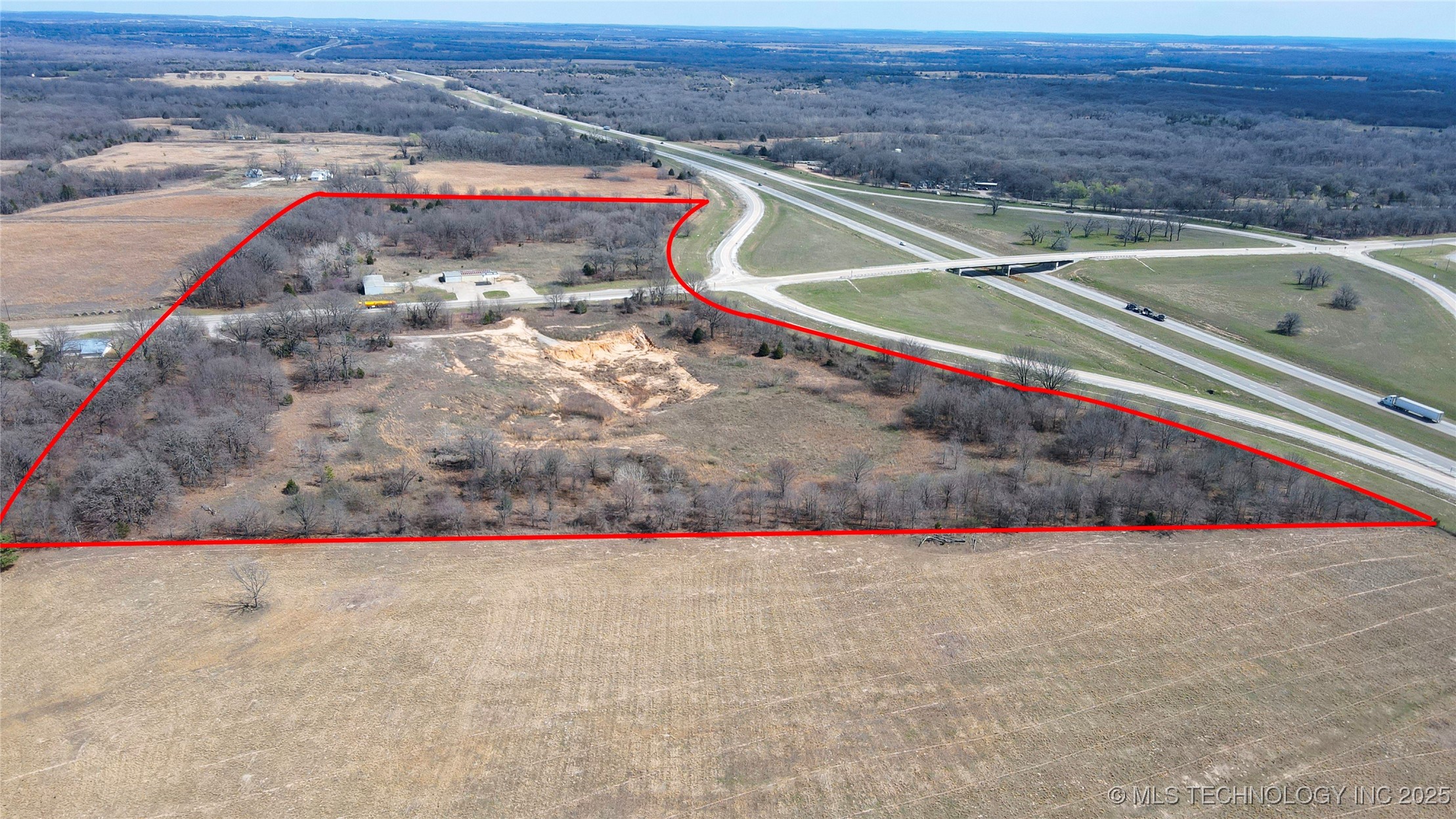 115156 Highway 48 Property Photo 9