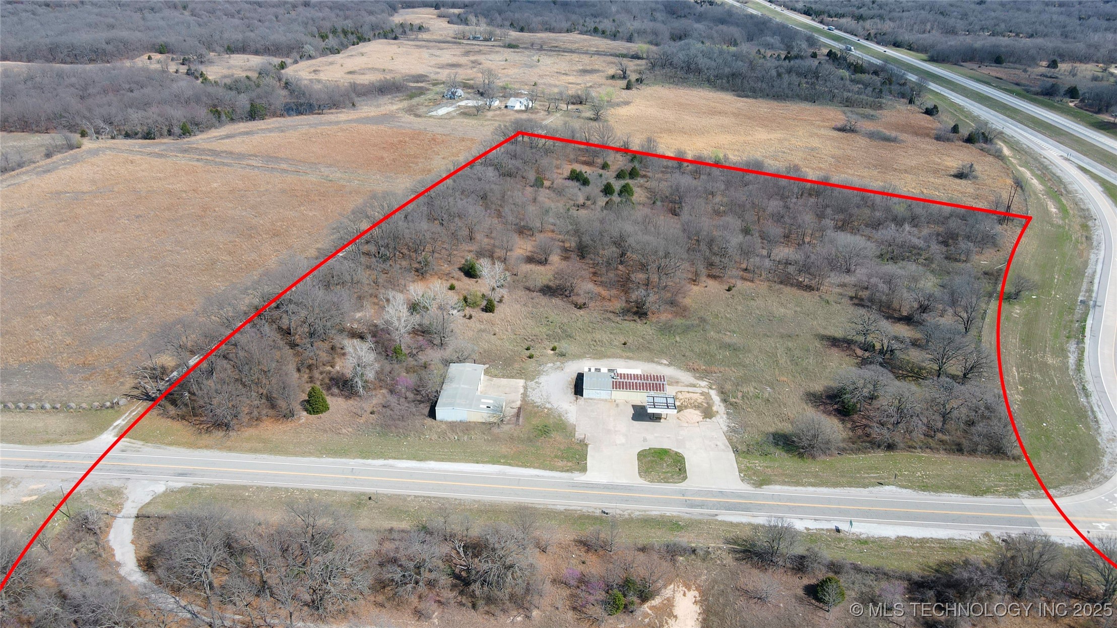 115156 Highway 48 Property Photo 10