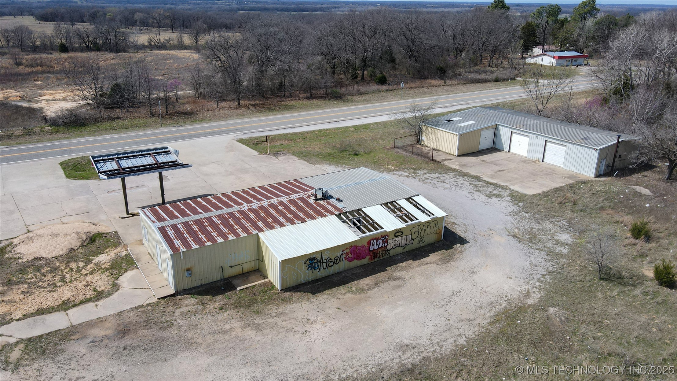 115156 Highway 48 Property Photo 18