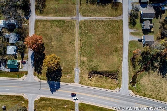 Hwy 20 Property Photo 2