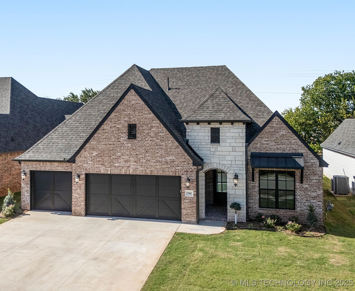 12662 S Irvington Avenue Property Photo 1