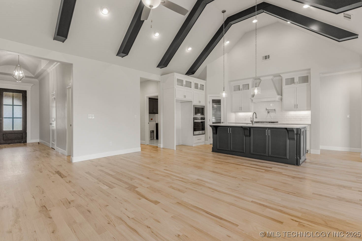 12662 S Irvington Avenue Property Photo 14