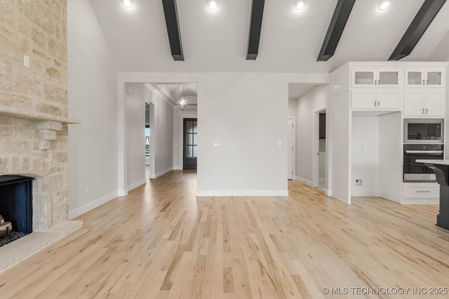 12662 S Irvington Avenue Property Photo 15