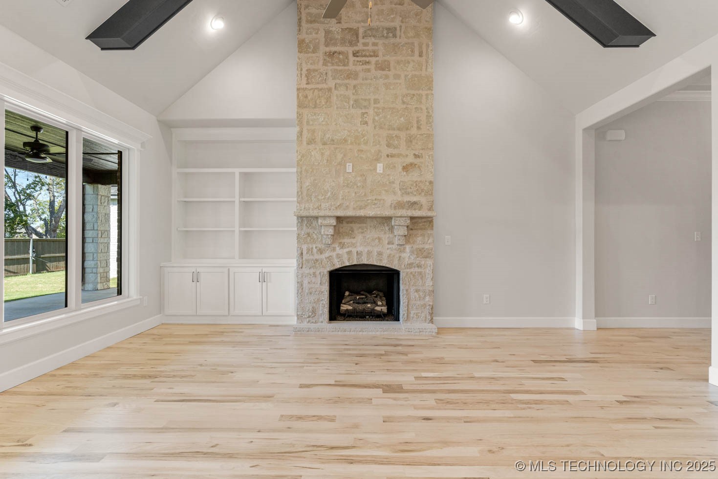 12662 S Irvington Avenue Property Photo 16