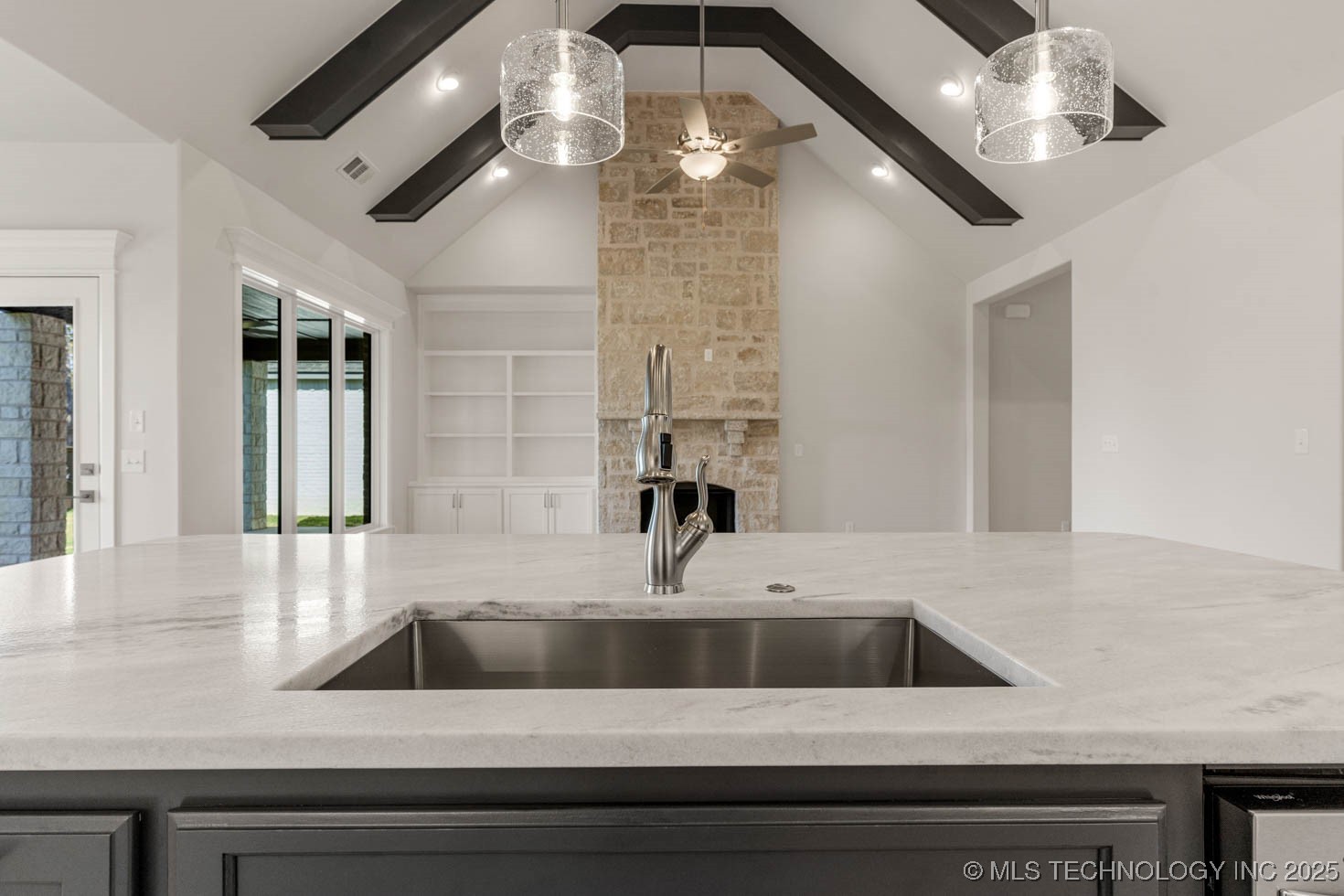 12662 S Irvington Avenue Property Photo 23