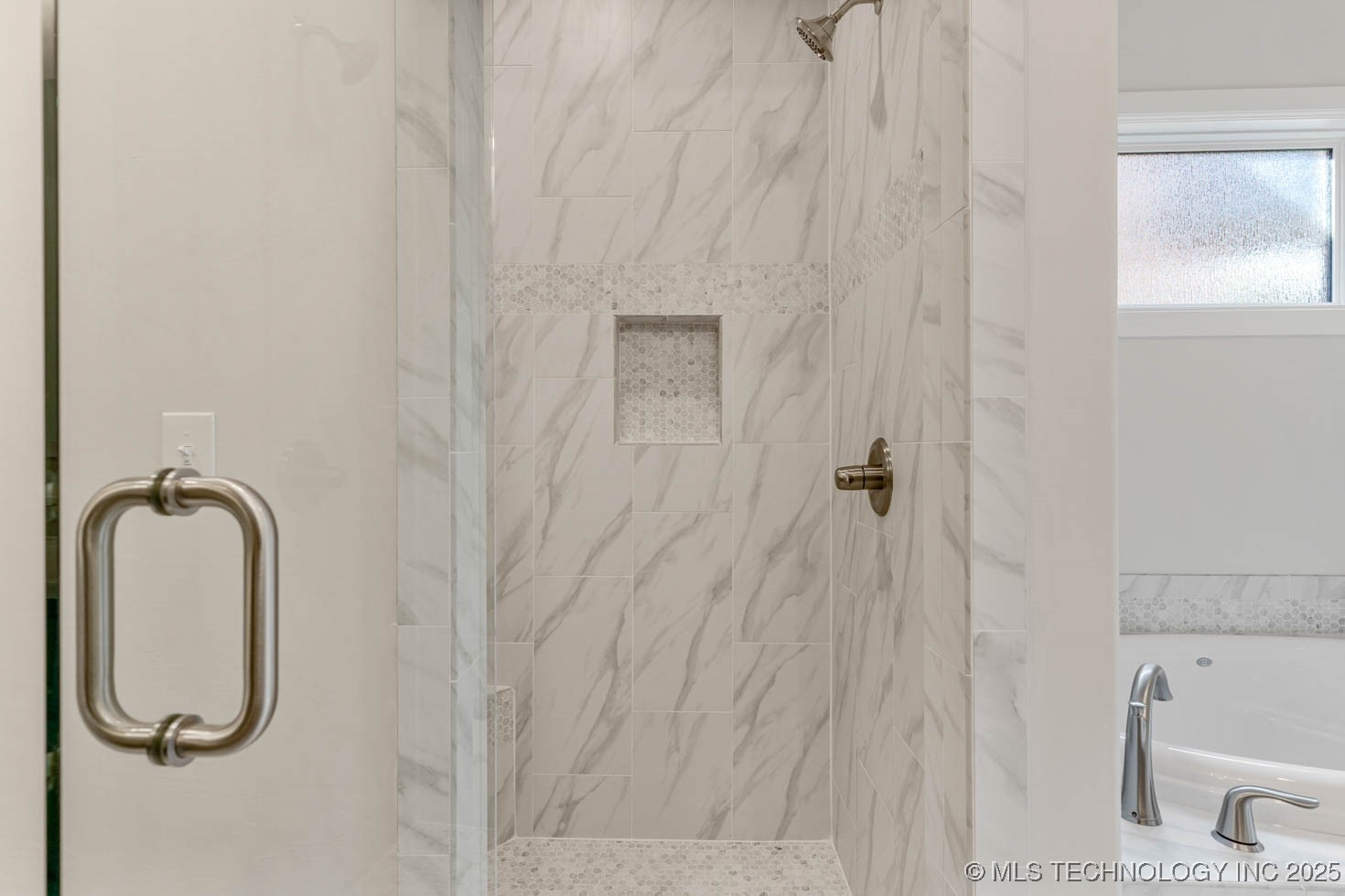 12662 S Irvington Avenue Property Photo 32