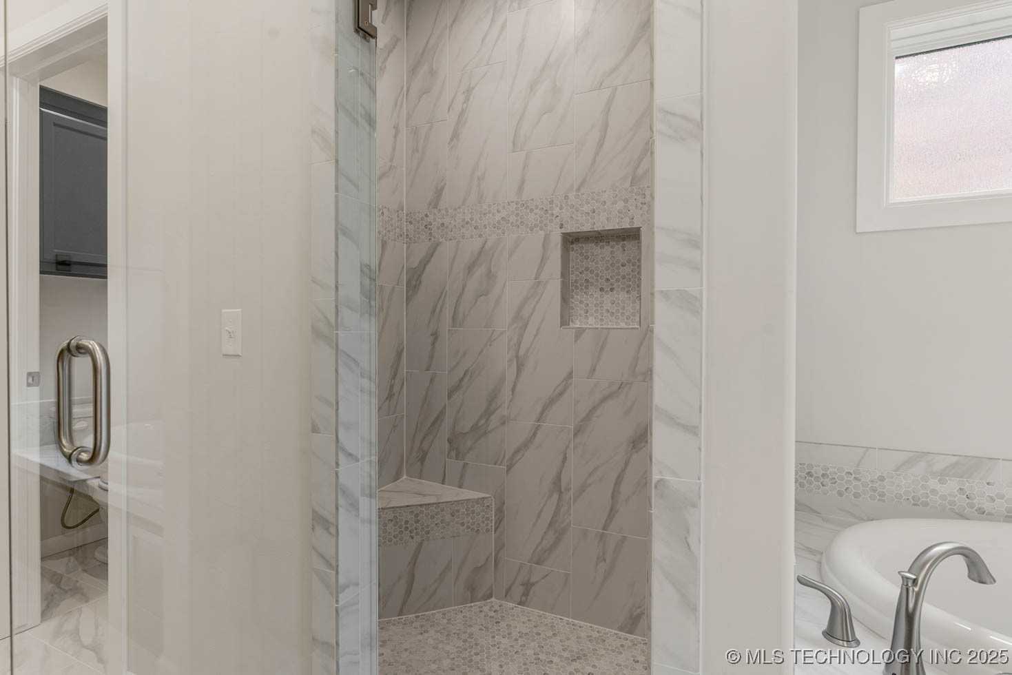 12662 S Irvington Avenue Property Photo 33