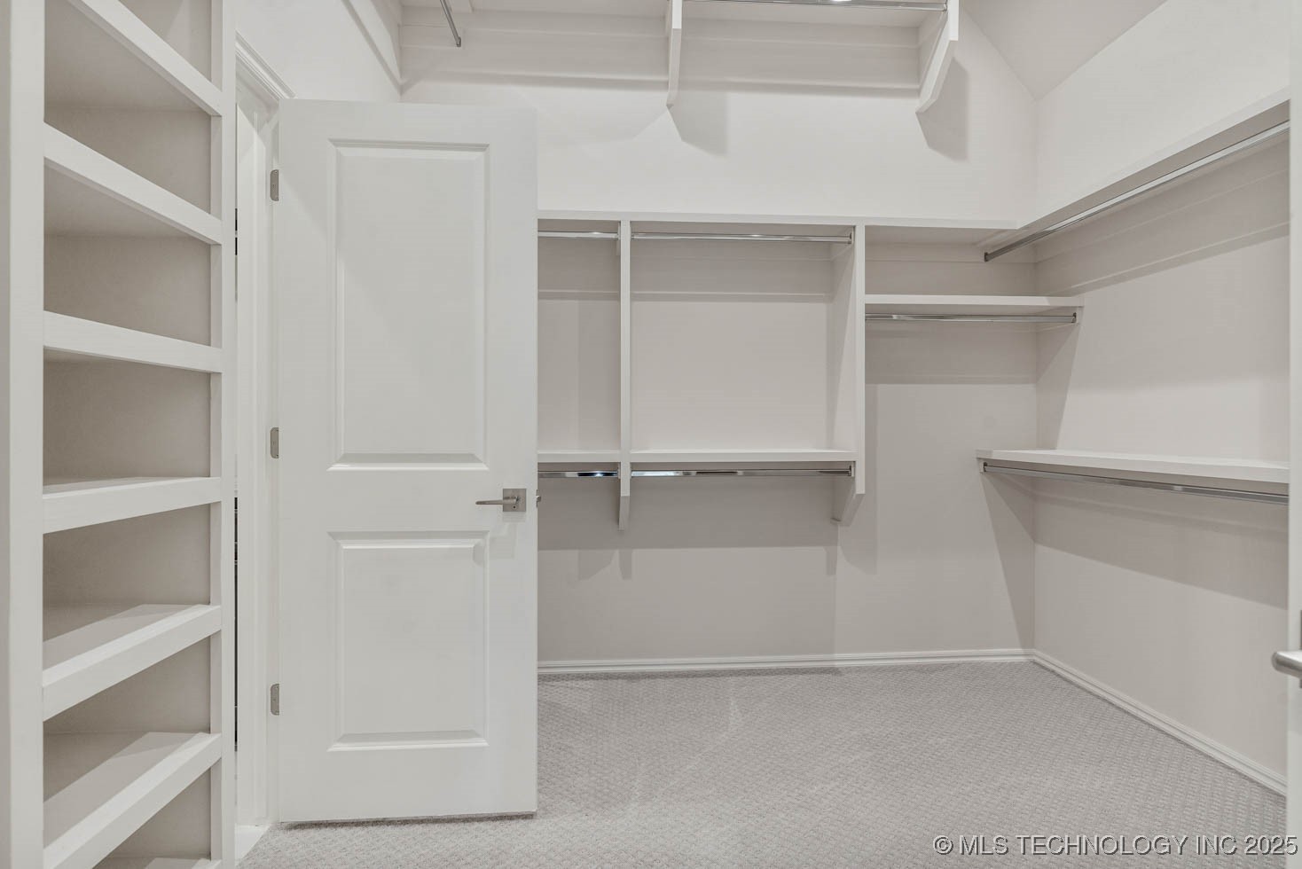 12662 S Irvington Avenue Property Photo 35