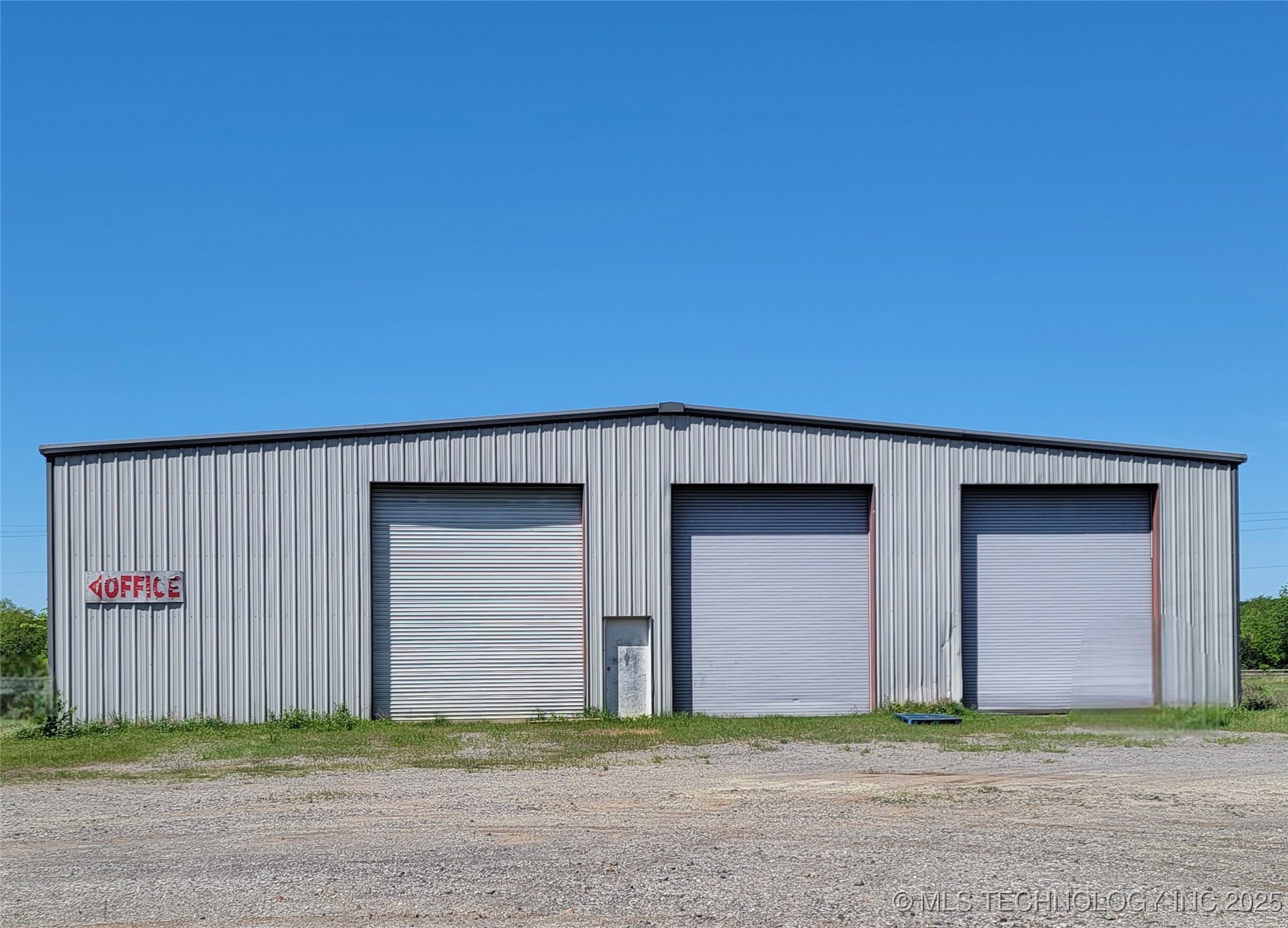 209 128 Highway E Property Photo 1