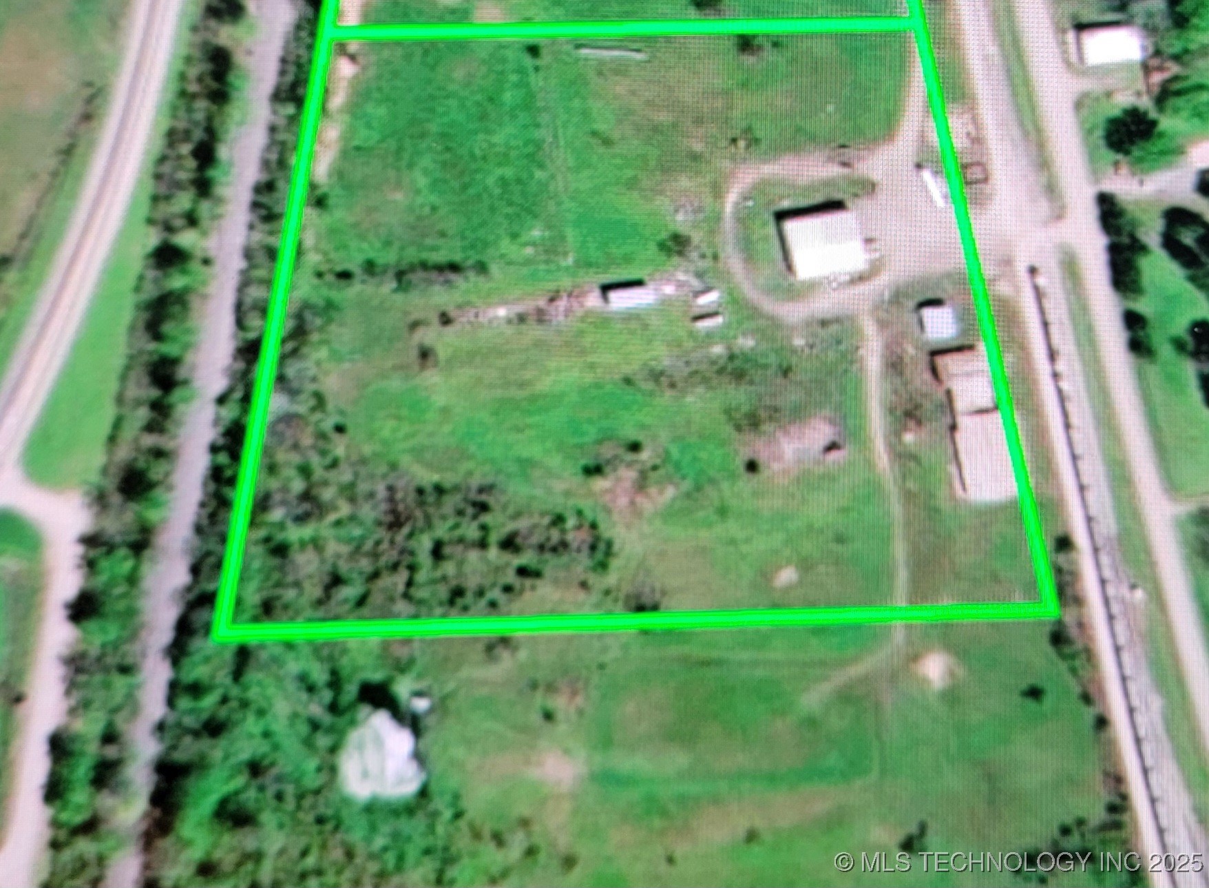 209 128 Highway E Property Photo 2