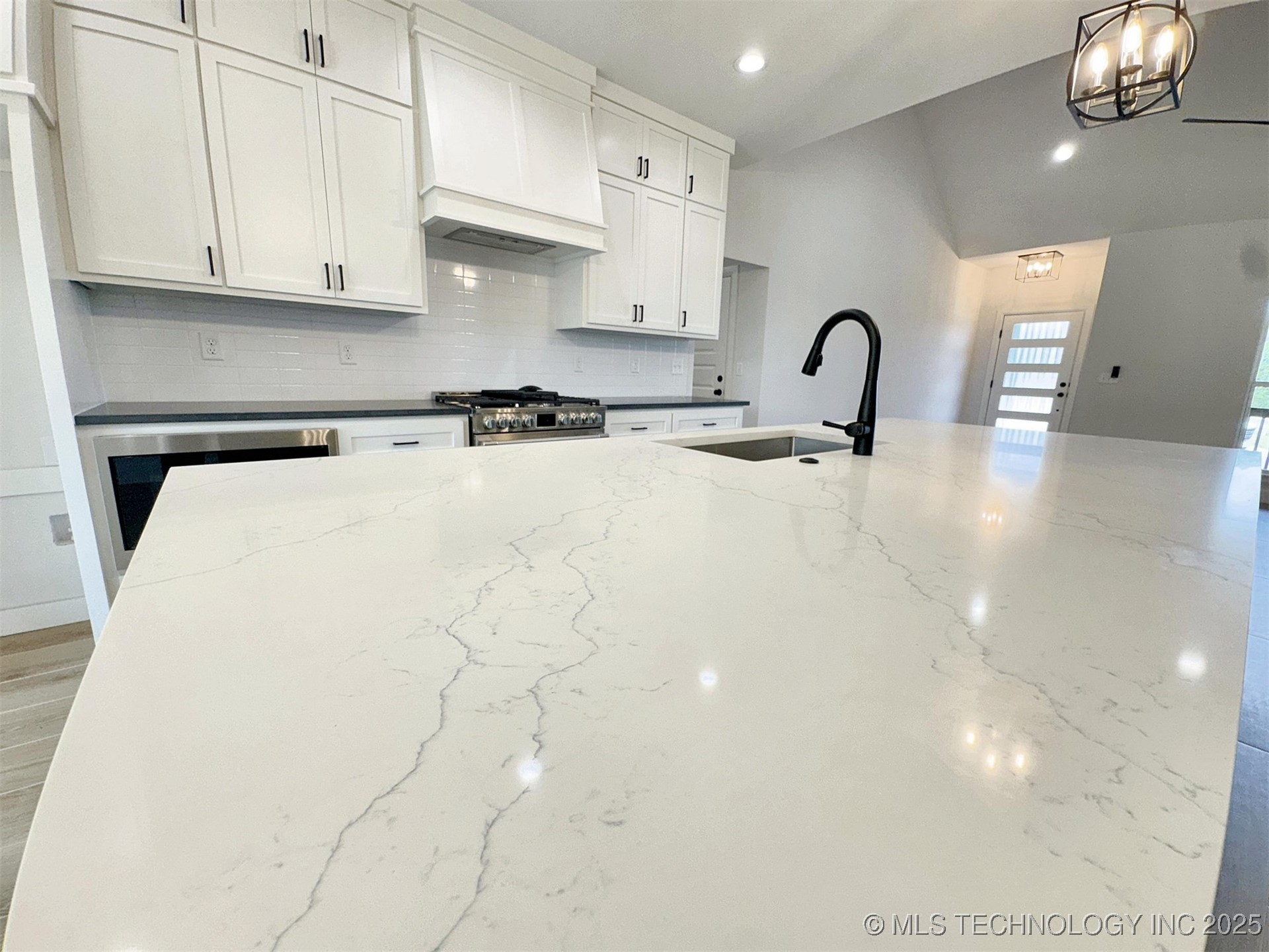 574 Woodlands Drive Property Photo 18