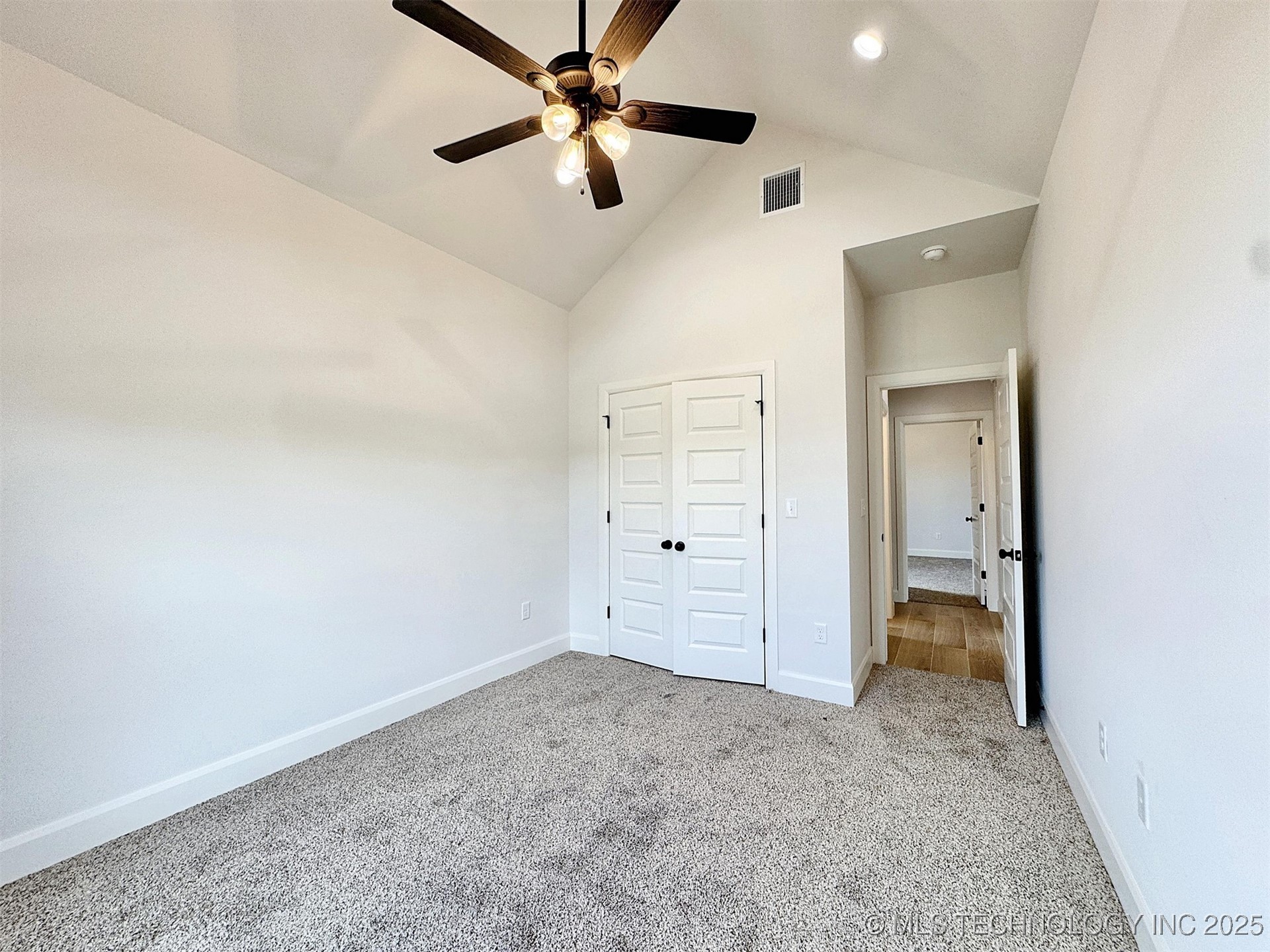 574 Woodlands Drive Property Photo 26