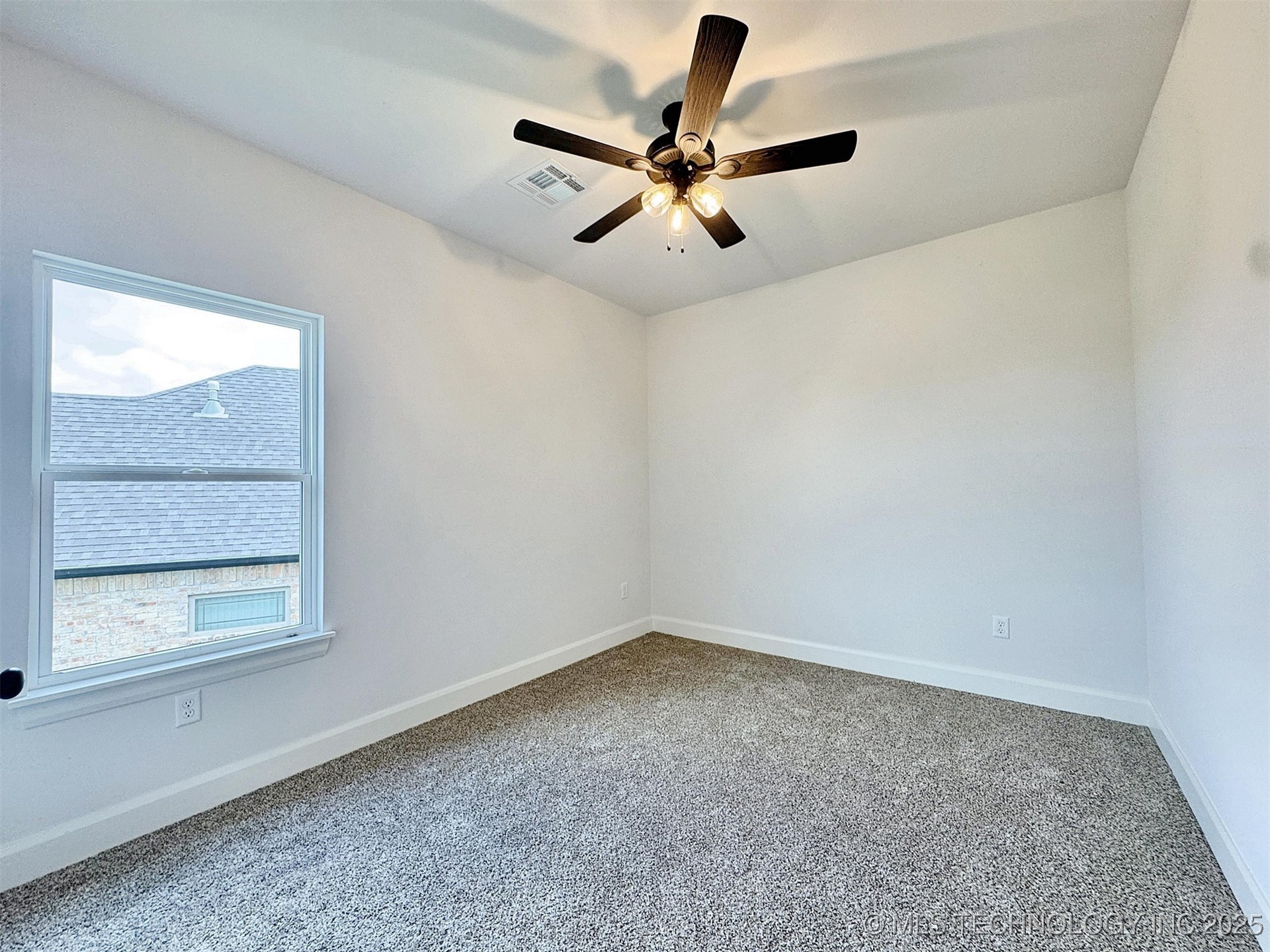 574 Woodlands Drive Property Photo 27