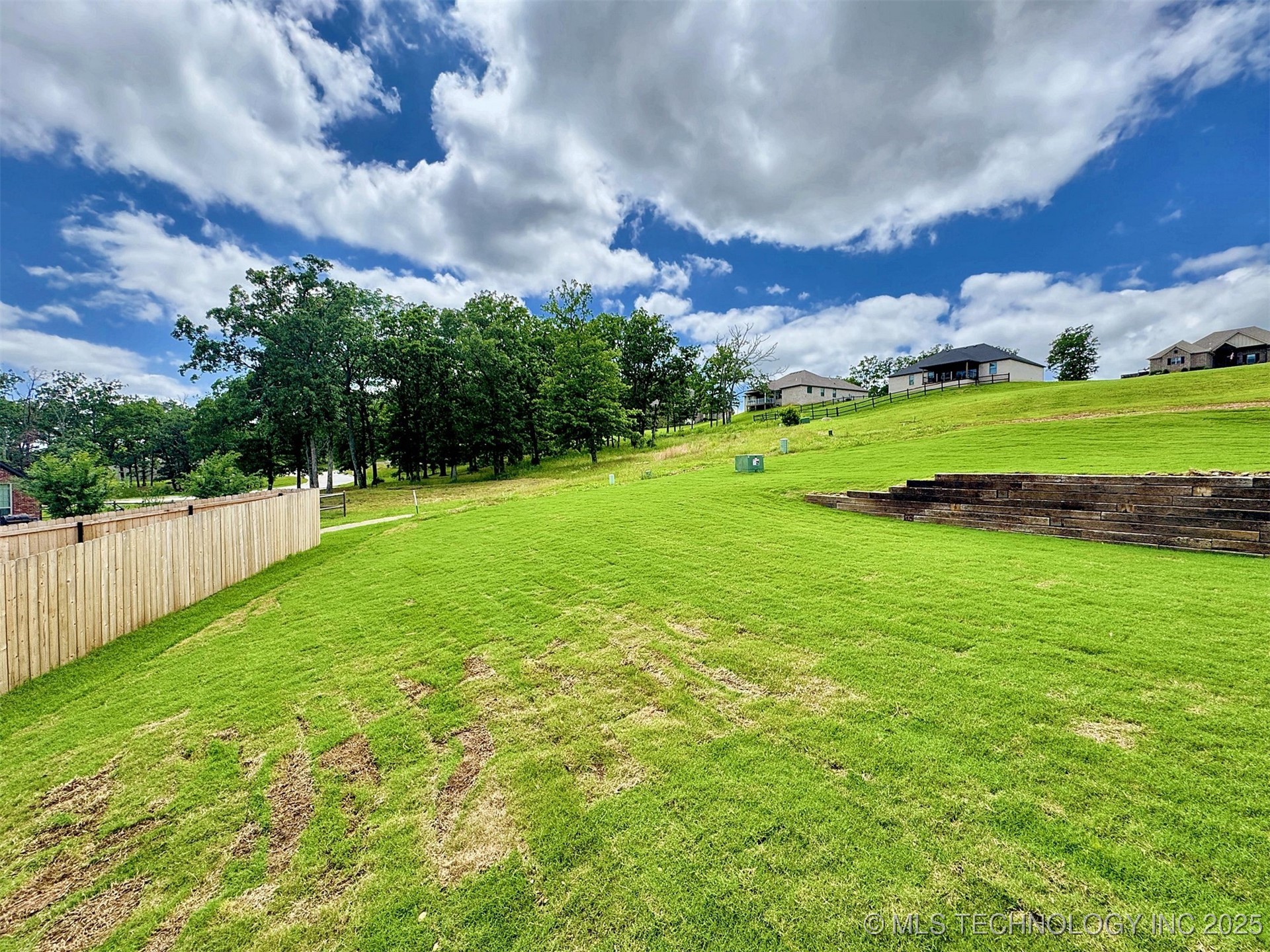 574 Woodlands Drive Property Photo 40