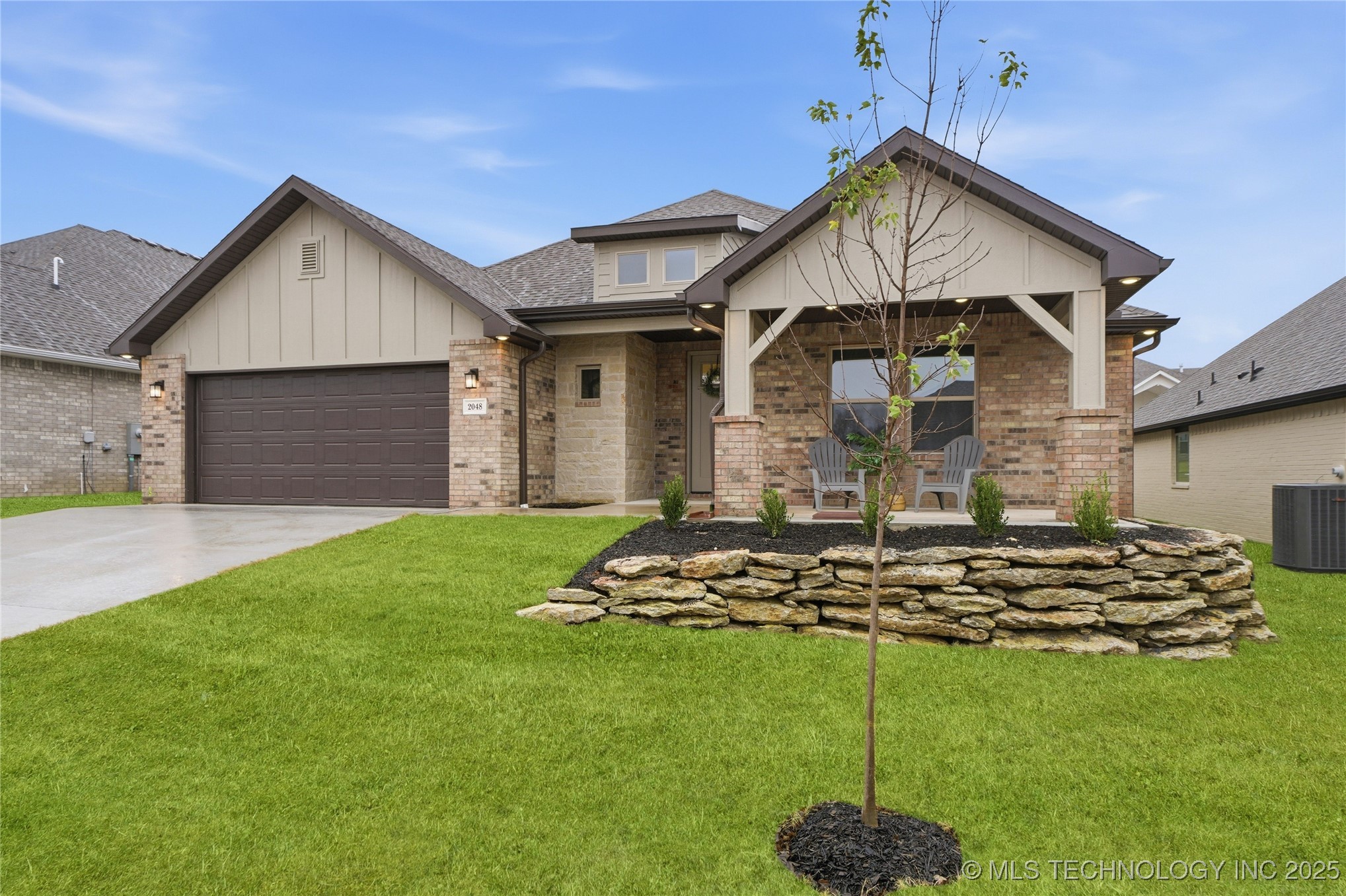 2048 E 129th Place S Property Photo 2