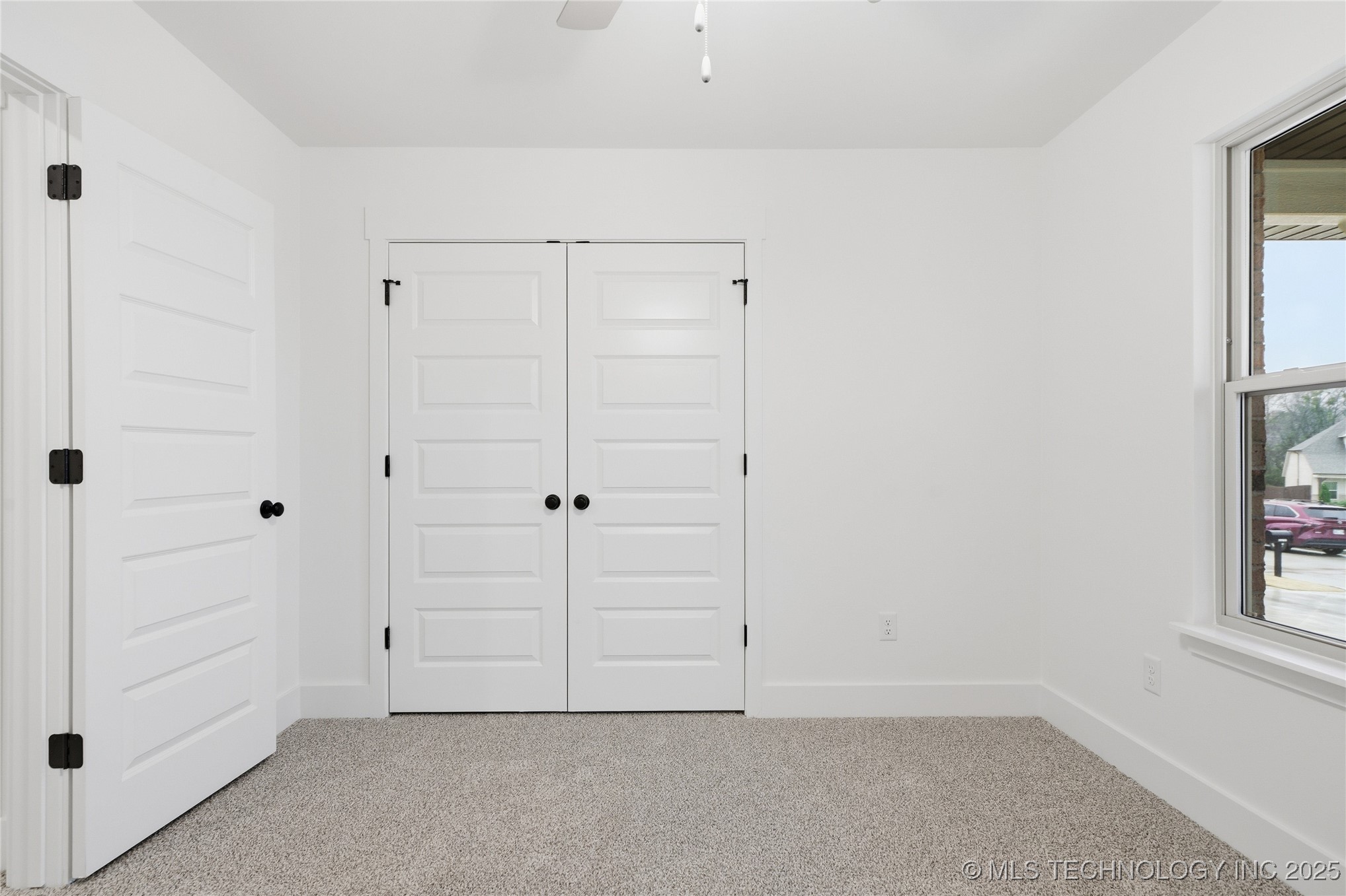 2048 E 129th Place S Property Photo 6