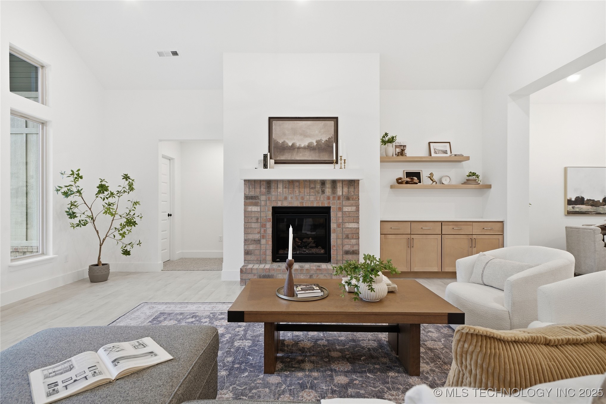 2048 E 129th Place S Property Photo 9